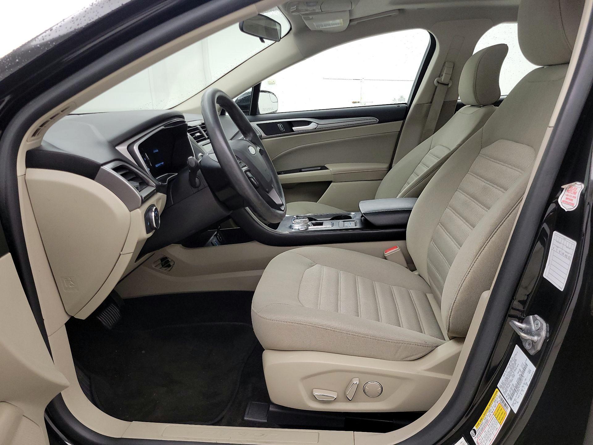 Thumbnail: 2018 Ford Fusion - 11