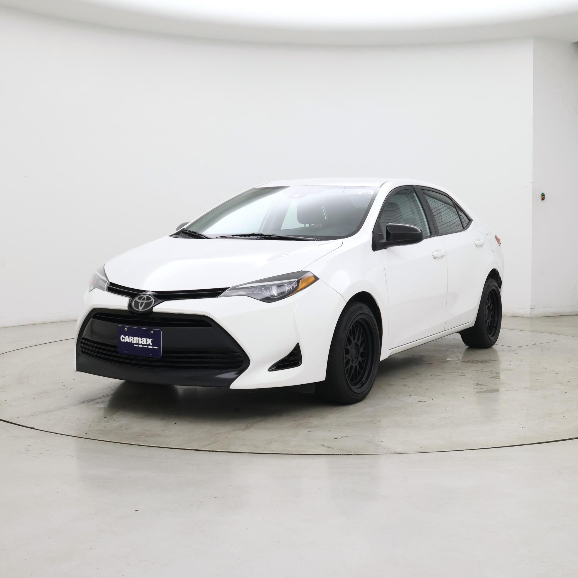 Thumbnail: 2018 Toyota Corolla - 4