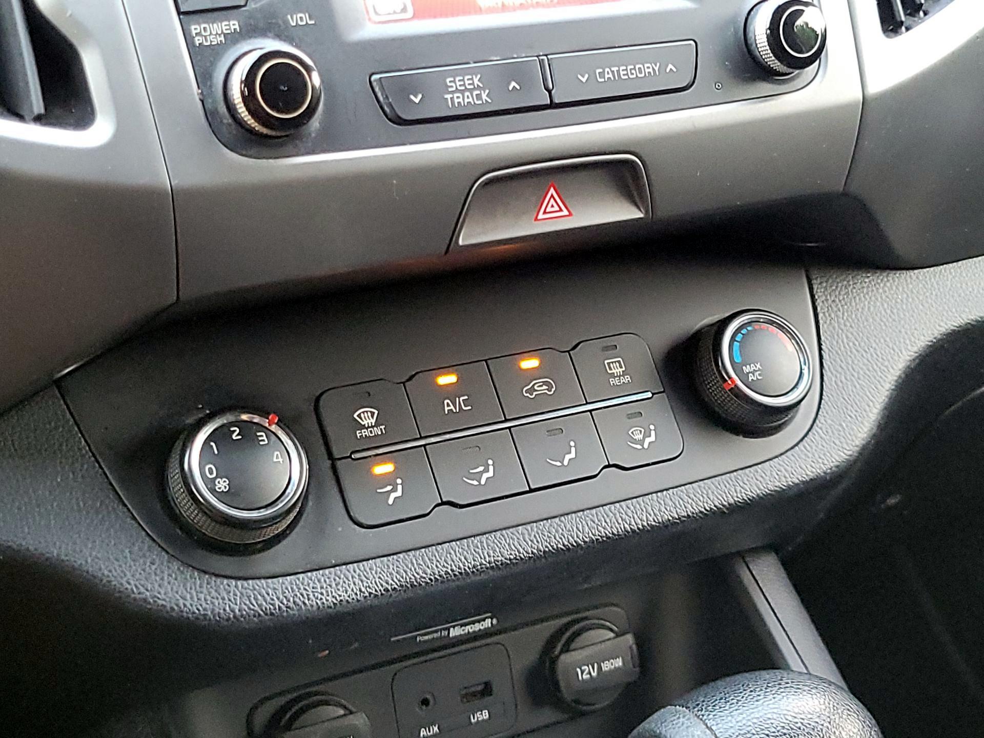 Thumbnail: 2014 Kia Sportage - 16