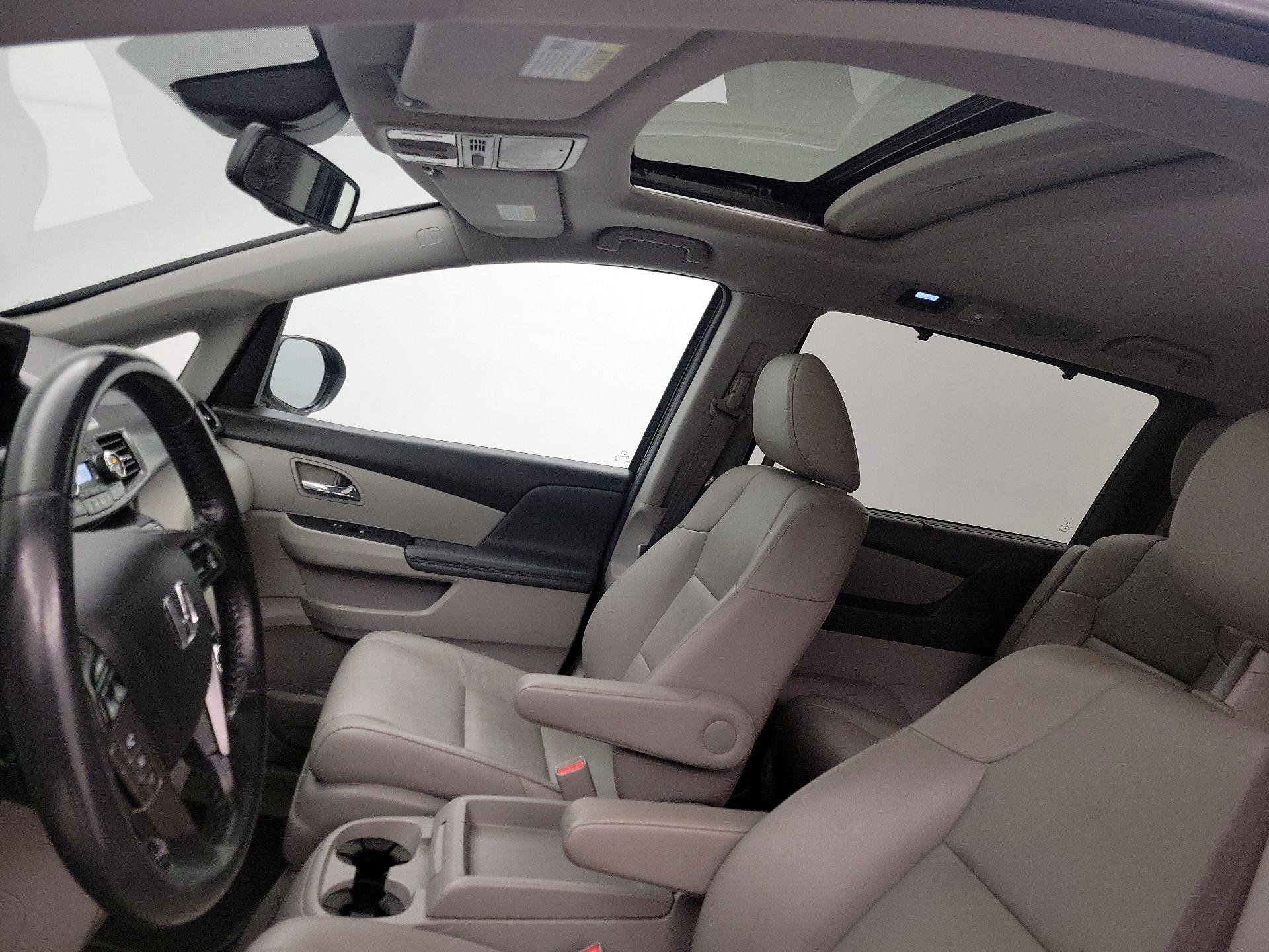 Thumbnail: 2022 Honda Odyssey - 19