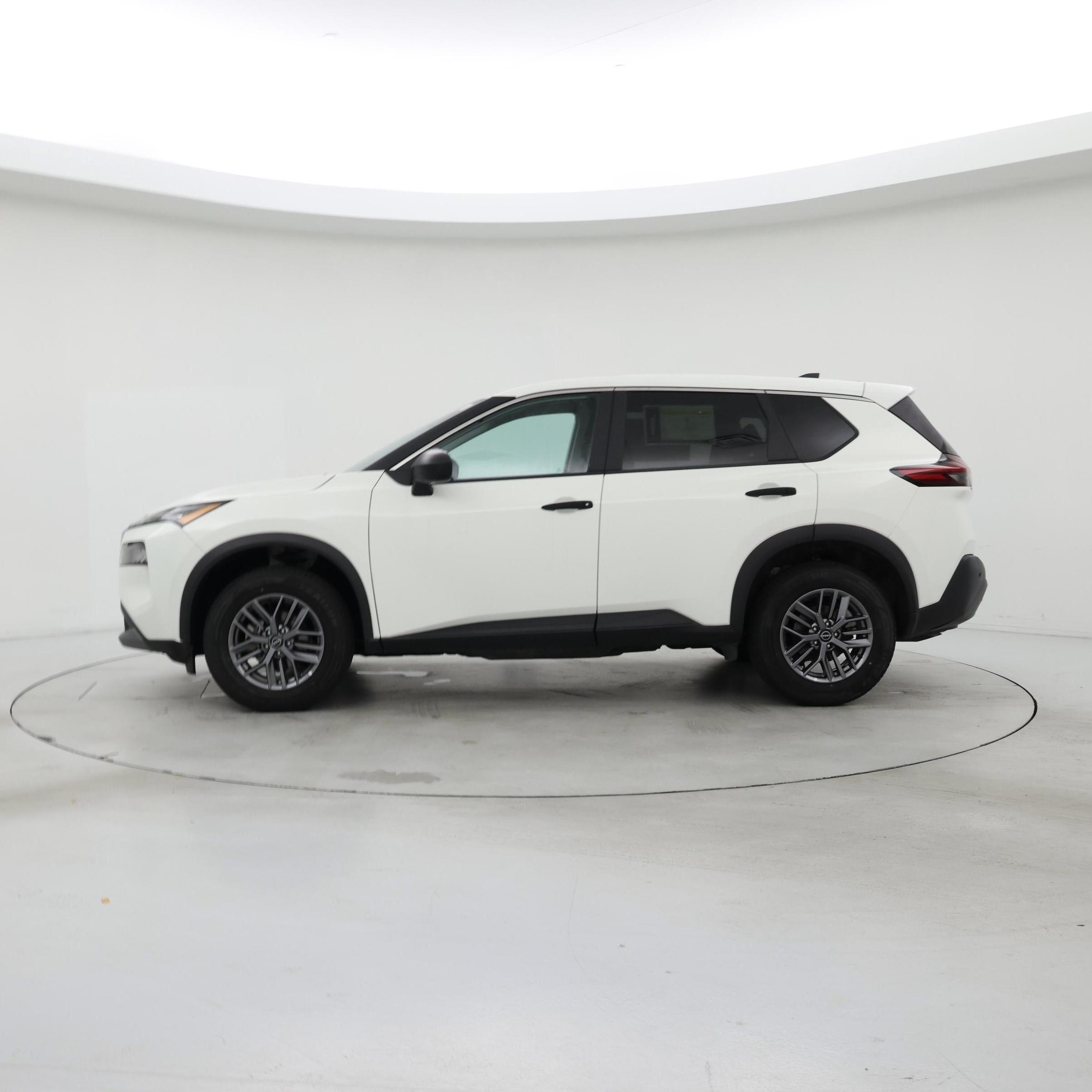 Thumbnail: 2023 Nissan Rogue - 3