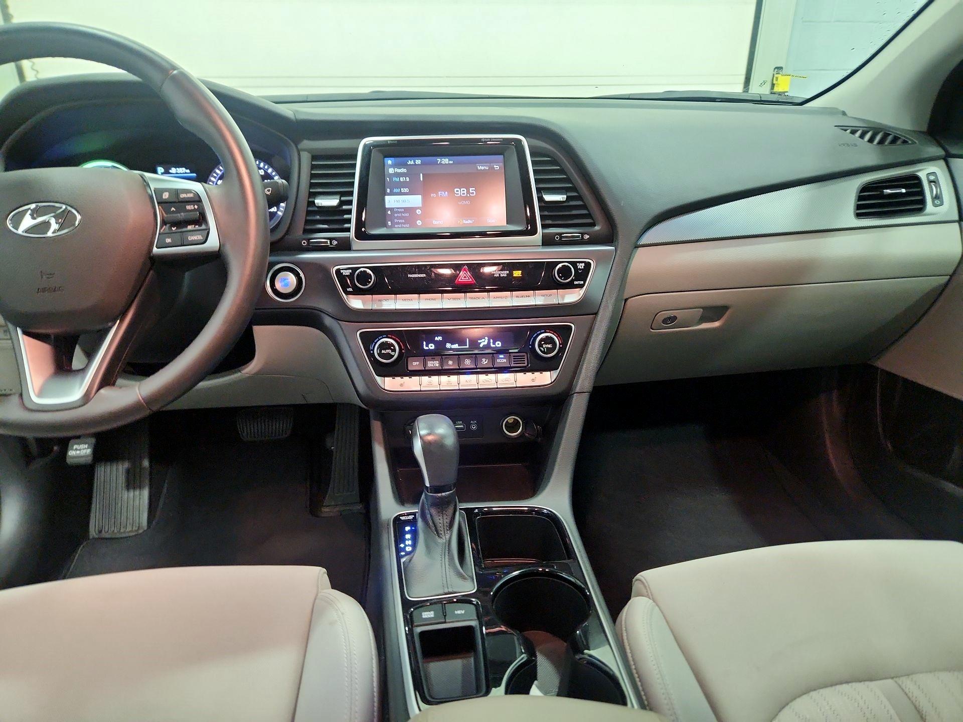 Thumbnail: 2019 Hyundai Sonata - 9