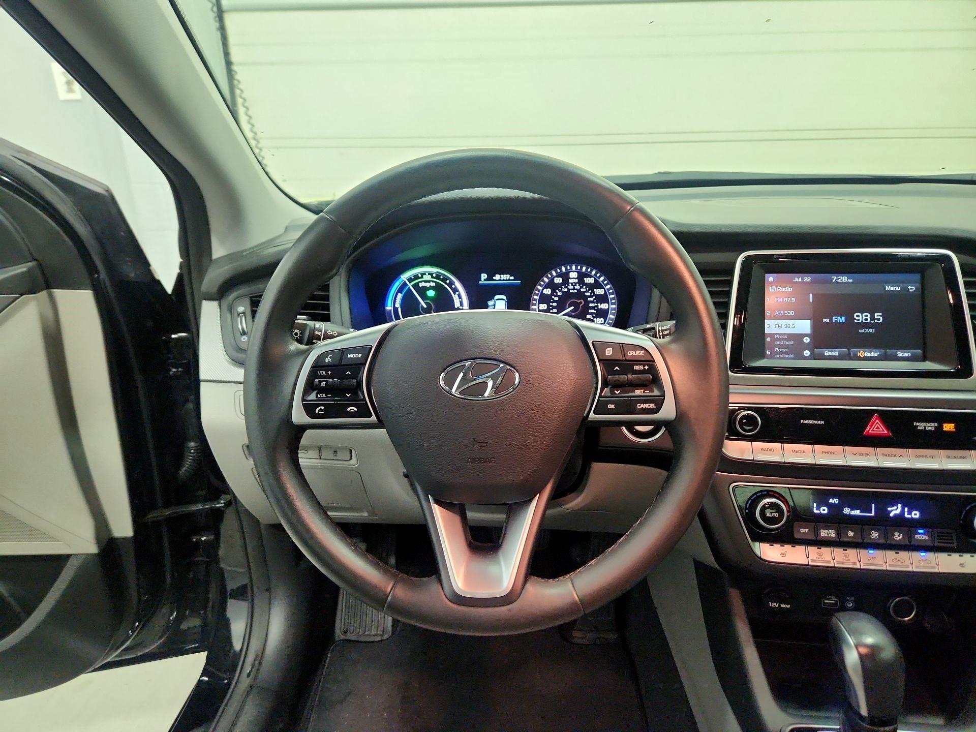 Thumbnail: 2019 Hyundai Sonata - 10