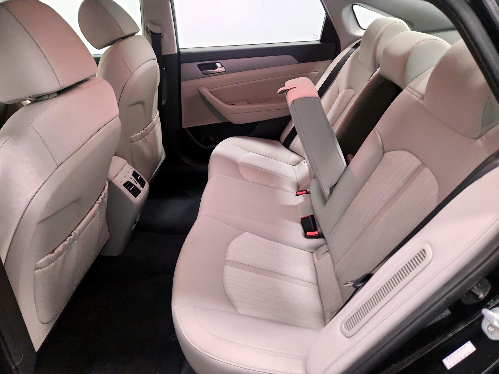 Thumbnail: 2019 Hyundai Sonata - 19