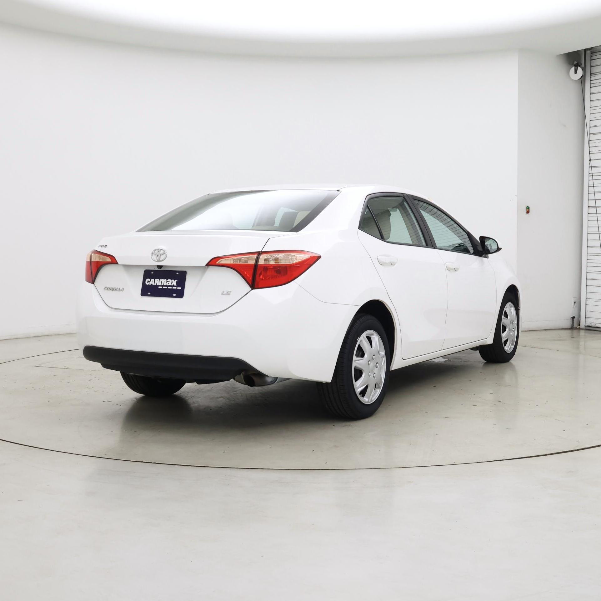 Thumbnail: 2017 Toyota Corolla - 8