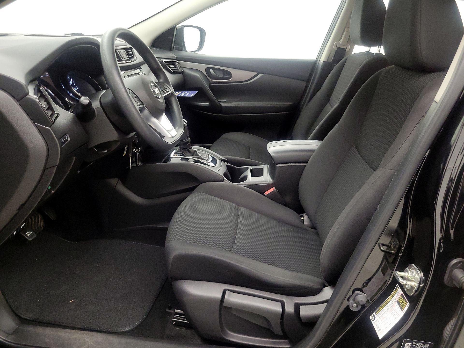 Thumbnail: 2019 Nissan Rogue Sport - 11