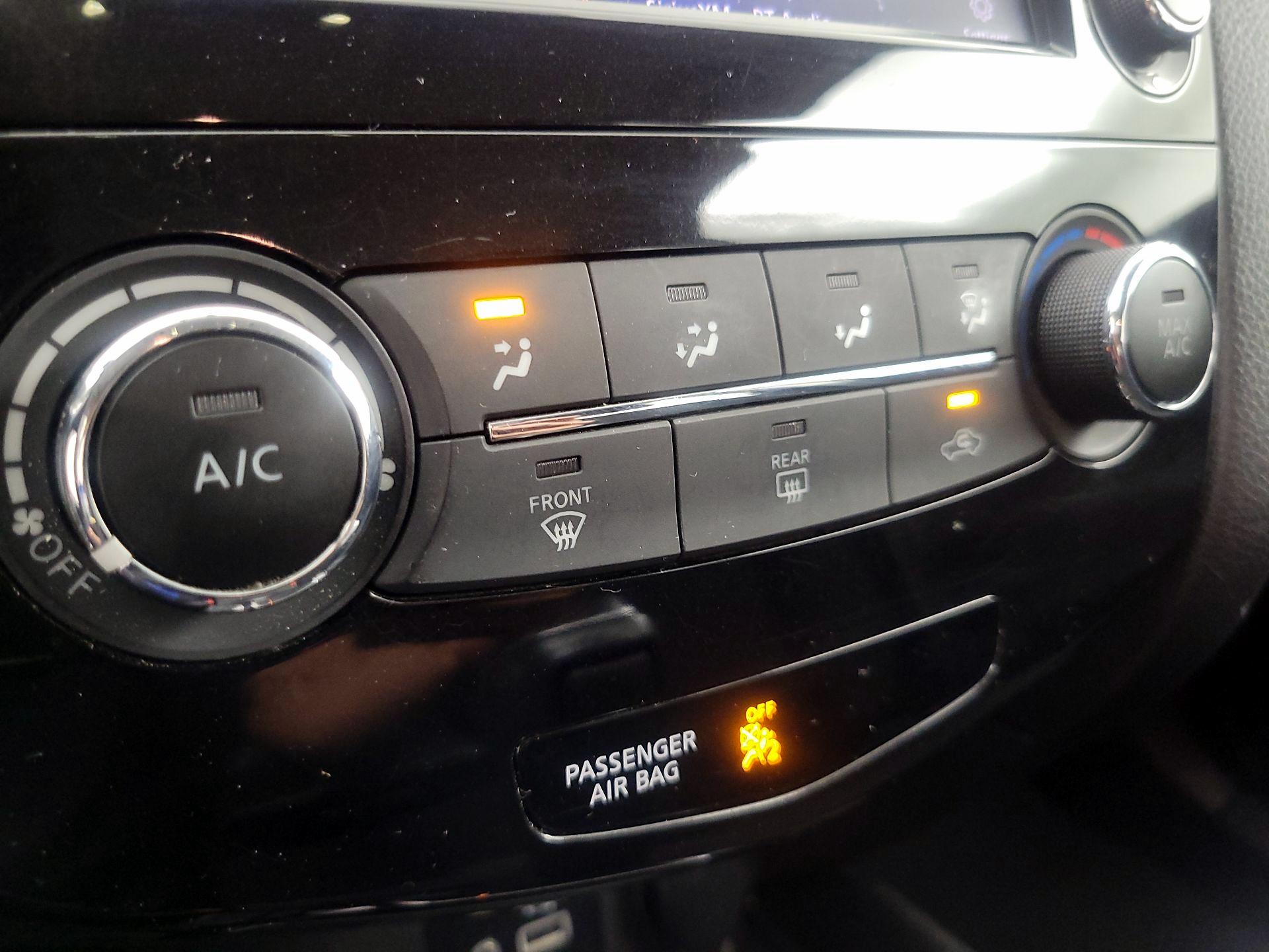 Thumbnail: 2019 Nissan Rogue Sport - 16