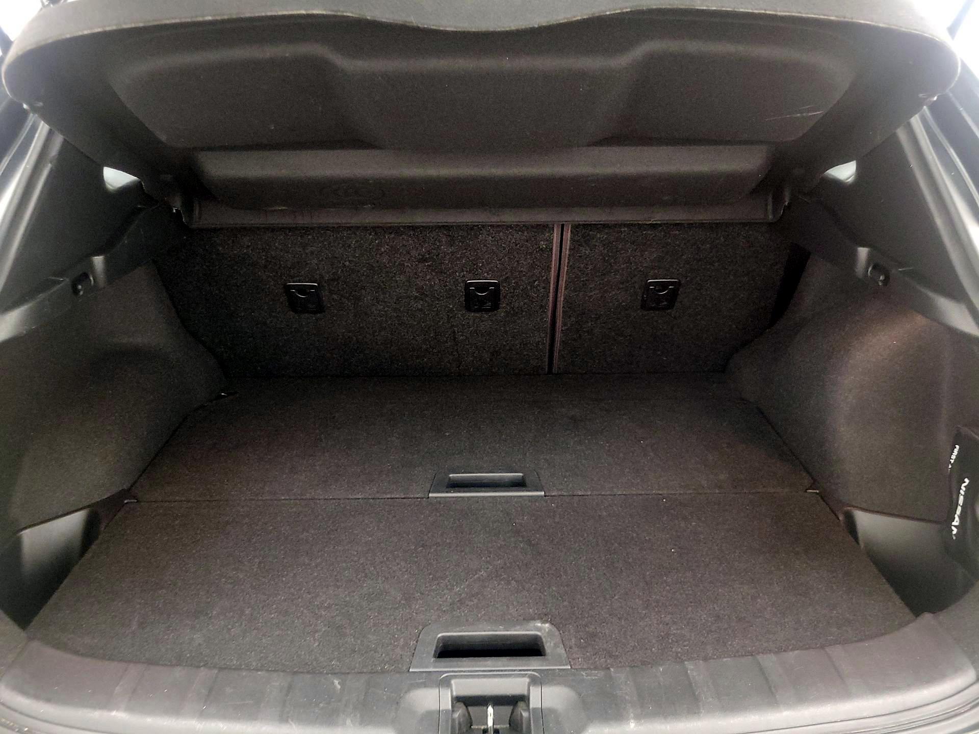 Thumbnail: 2019 Nissan Rogue Sport - 20