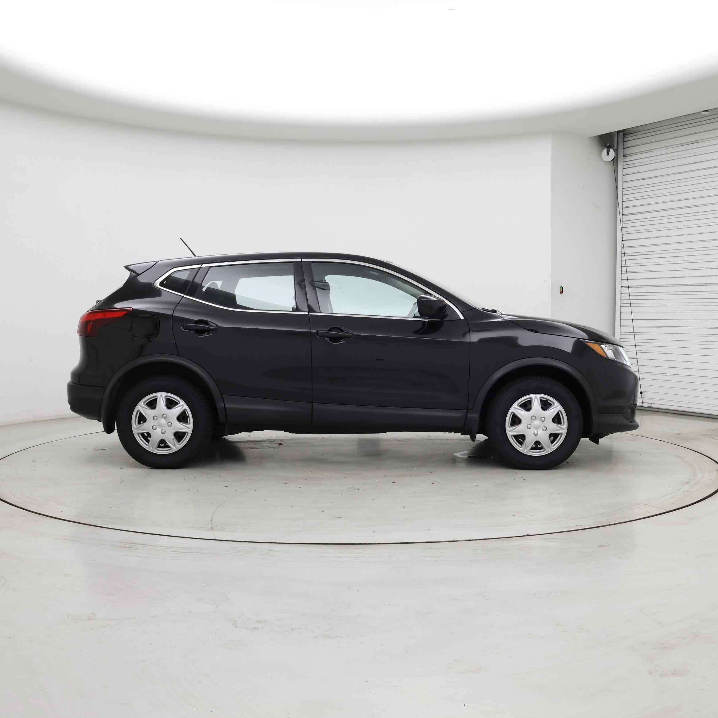 Thumbnail: 2019 Nissan Rogue Sport - 7