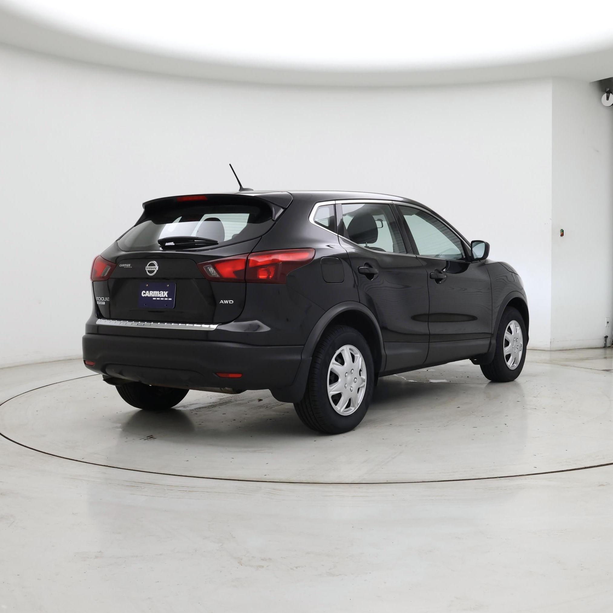 Thumbnail: 2019 Nissan Rogue Sport - 8