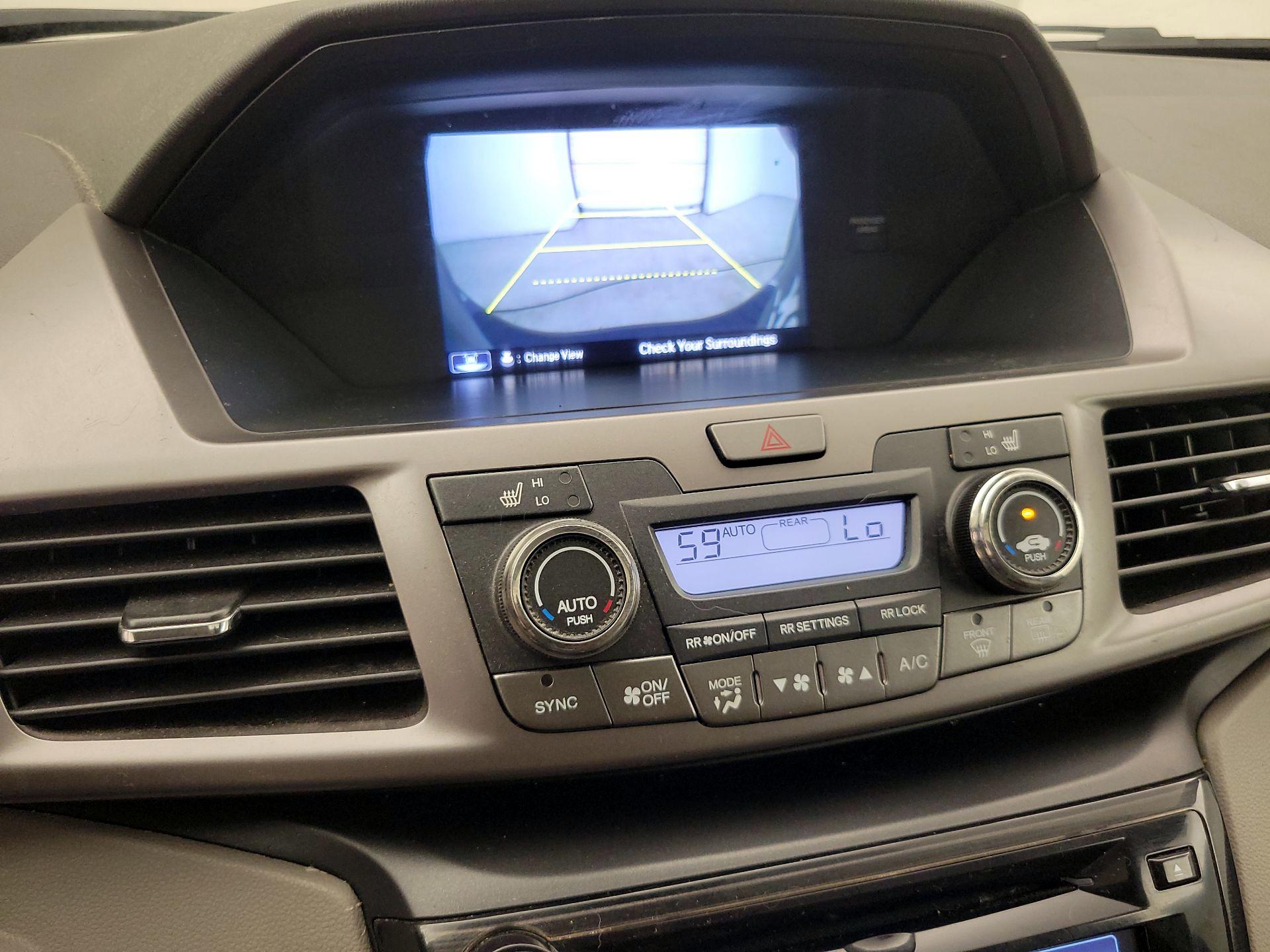 Thumbnail: 2015 Honda Odyssey - 15