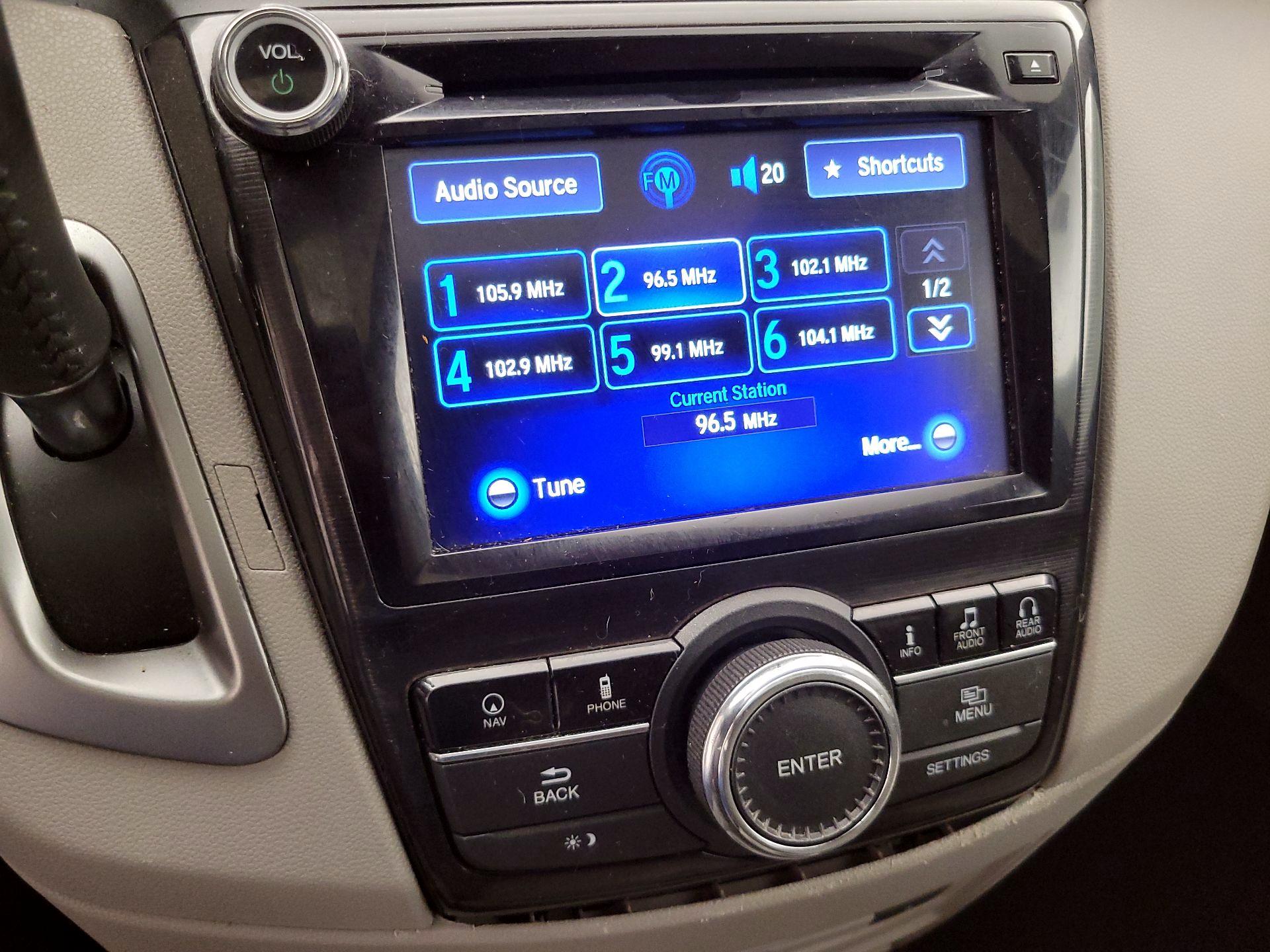 Thumbnail: 2015 Honda Odyssey - 16
