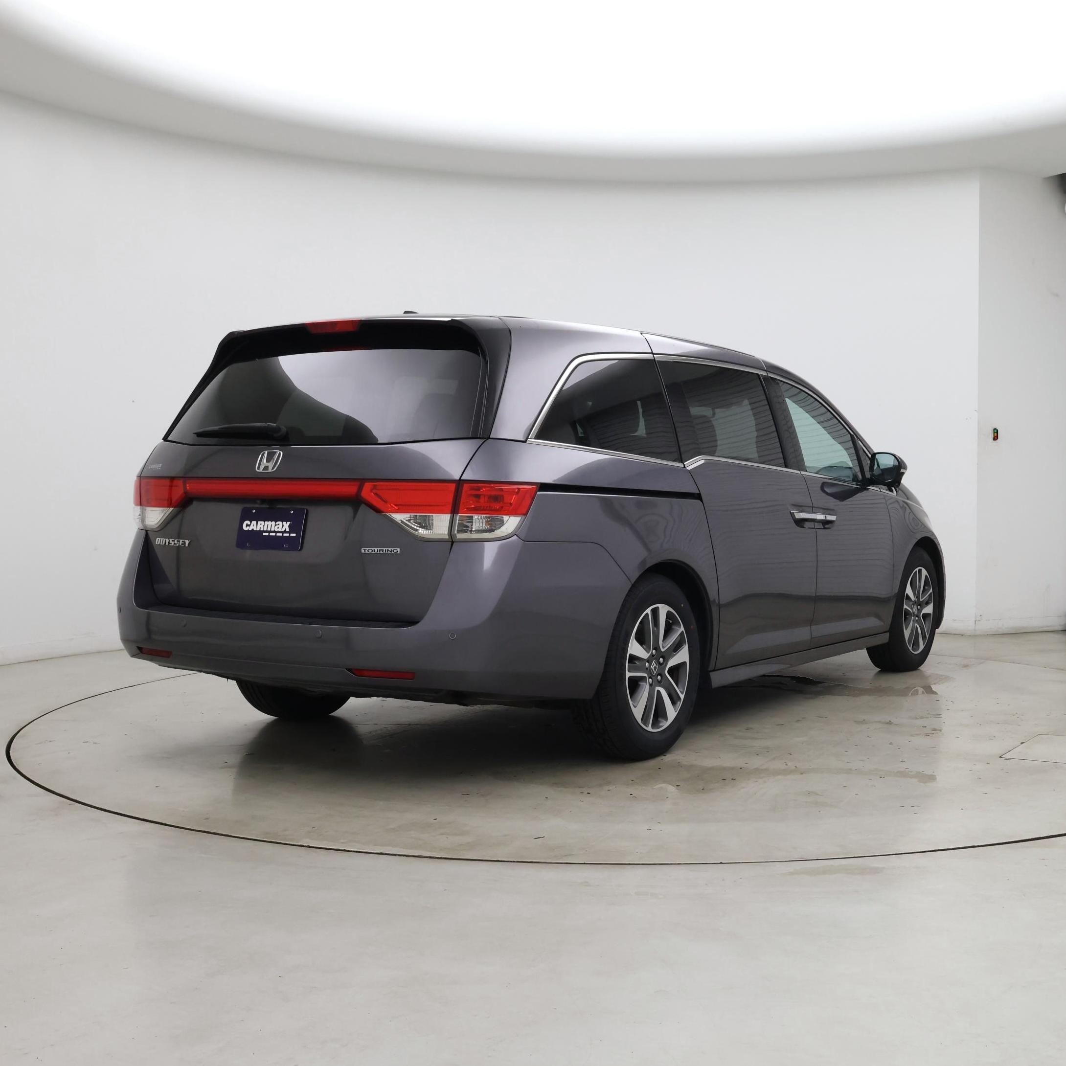 Thumbnail: 2015 Honda Odyssey - 8