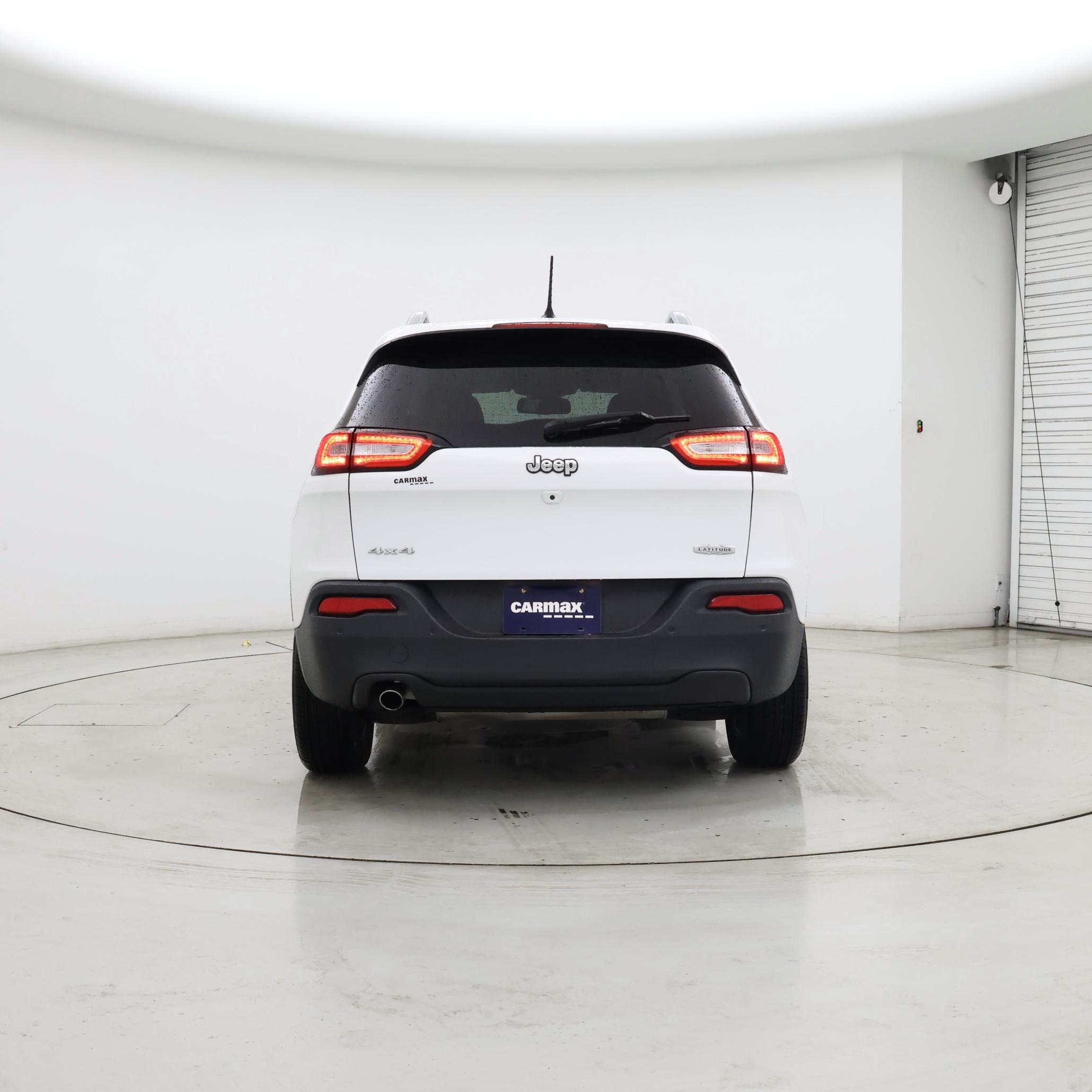Thumbnail: 2016 Jeep Cherokee - 6