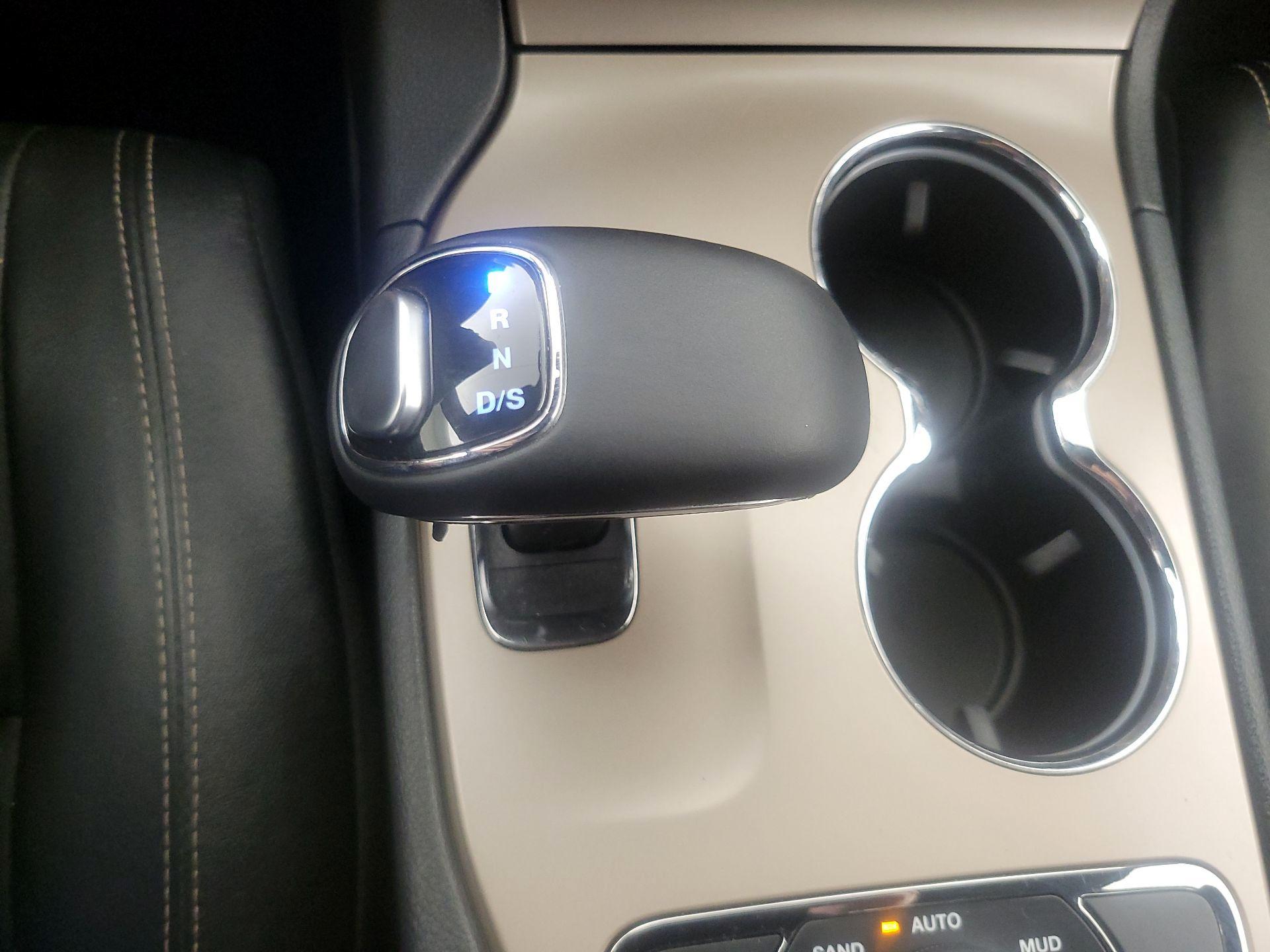 Thumbnail: 2014 Jeep Grand Cherokee - 18