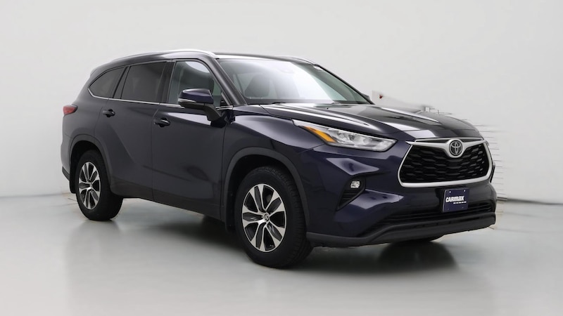 2020 Toyota Highlander XLE Hero Image