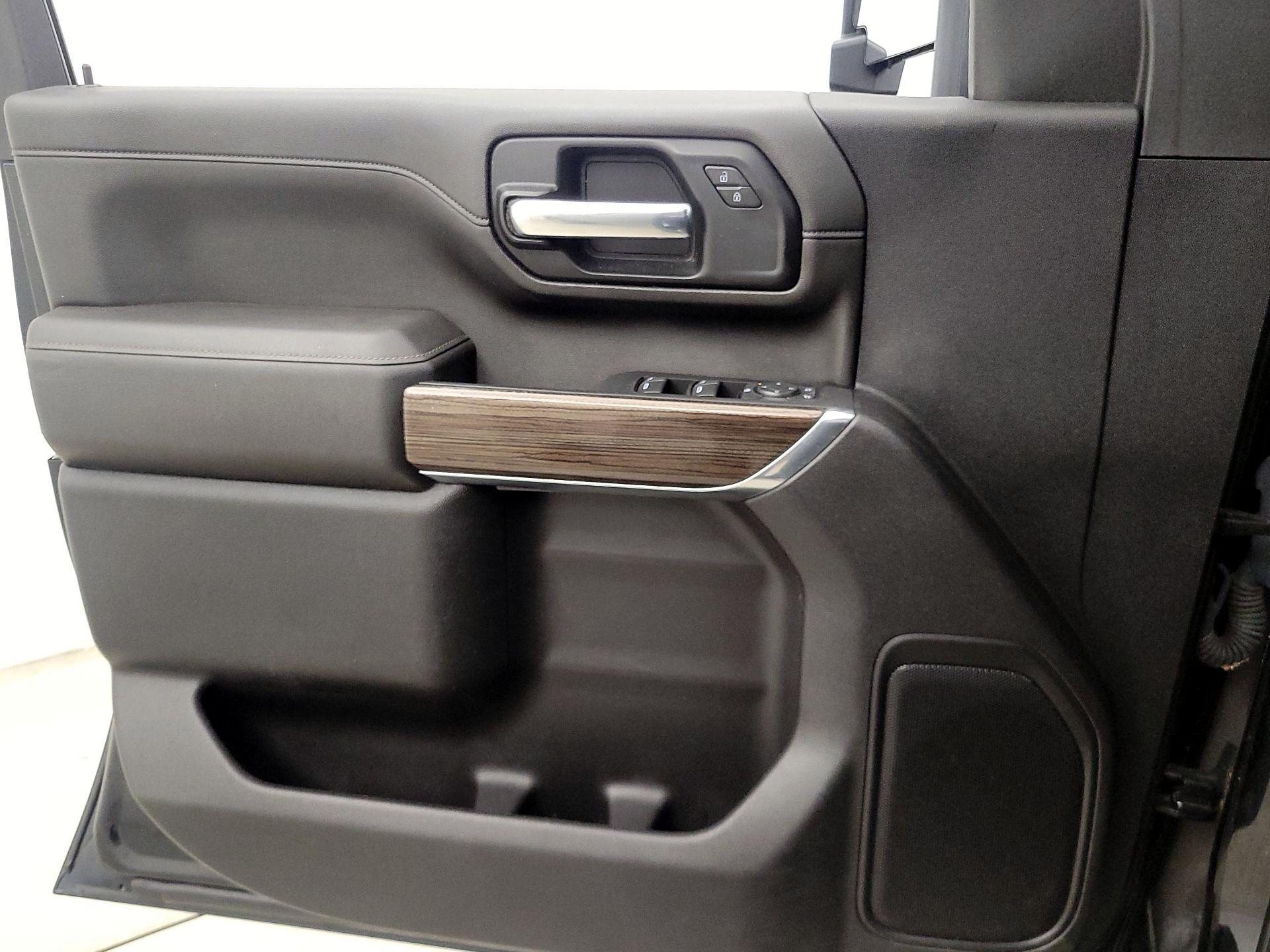 Thumbnail: 2022 Chevrolet Silverado 2500 - 12