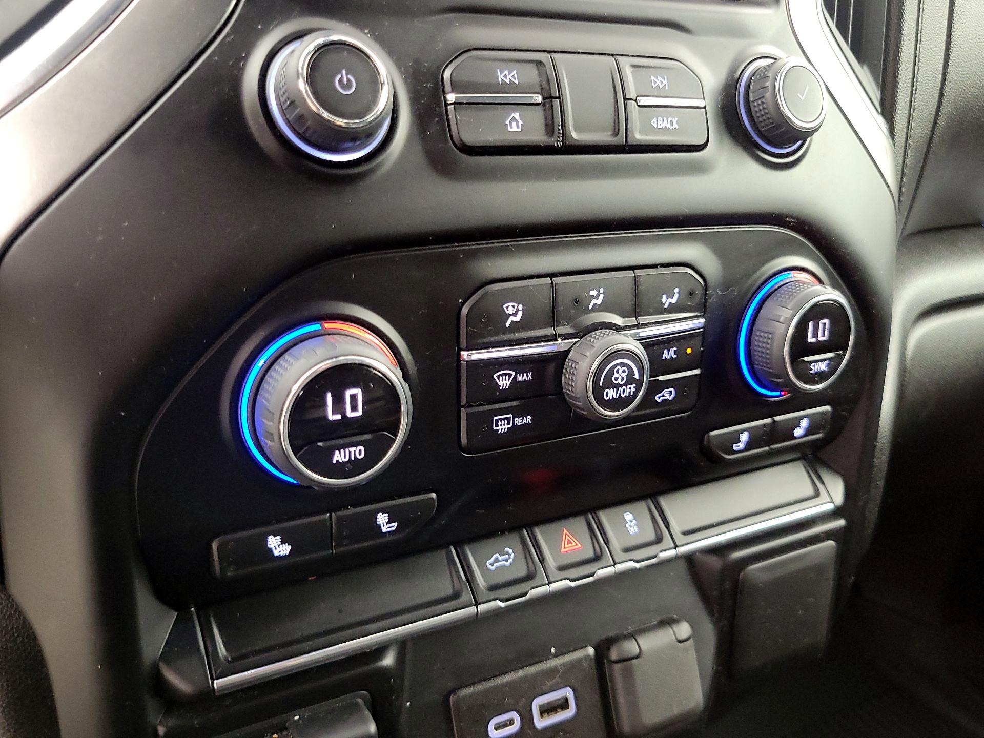 Thumbnail: 2022 Chevrolet Silverado 2500 - 16