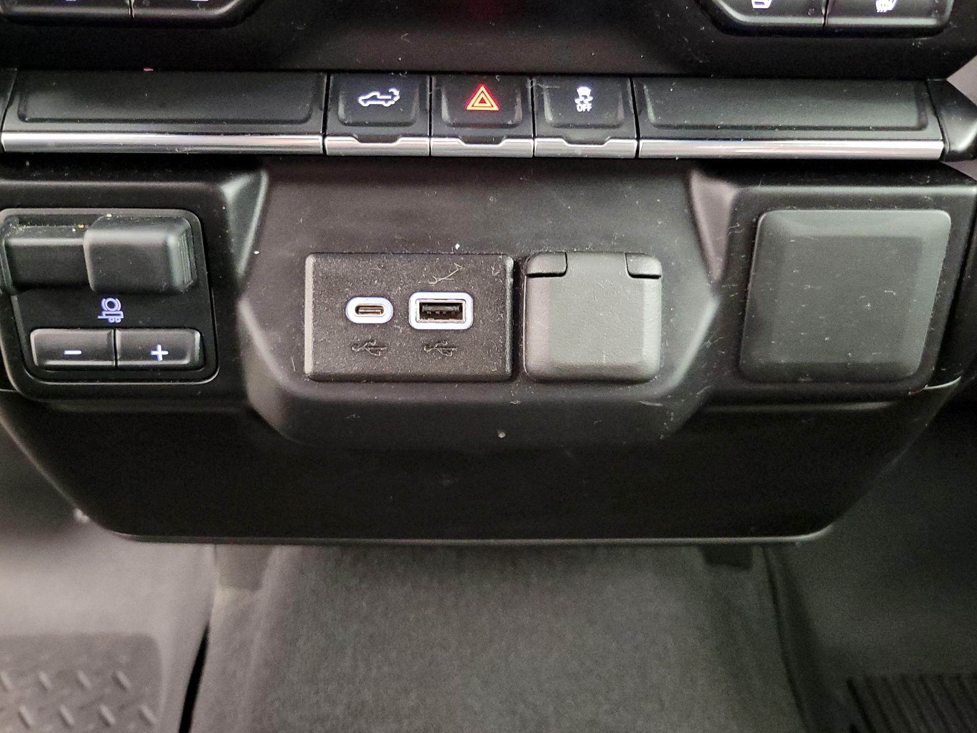 Thumbnail: 2022 Chevrolet Silverado 2500 - 18