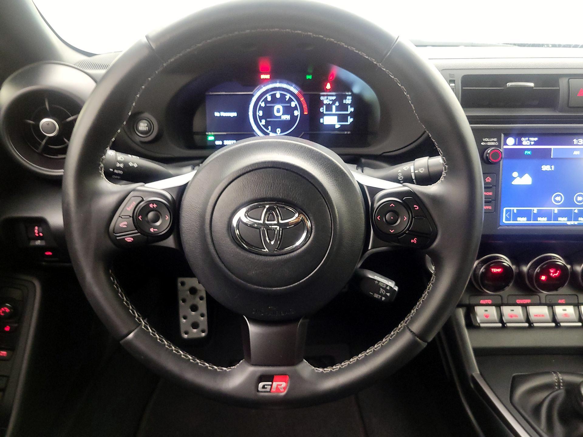 Thumbnail: 2023 Toyota GR86 - 10