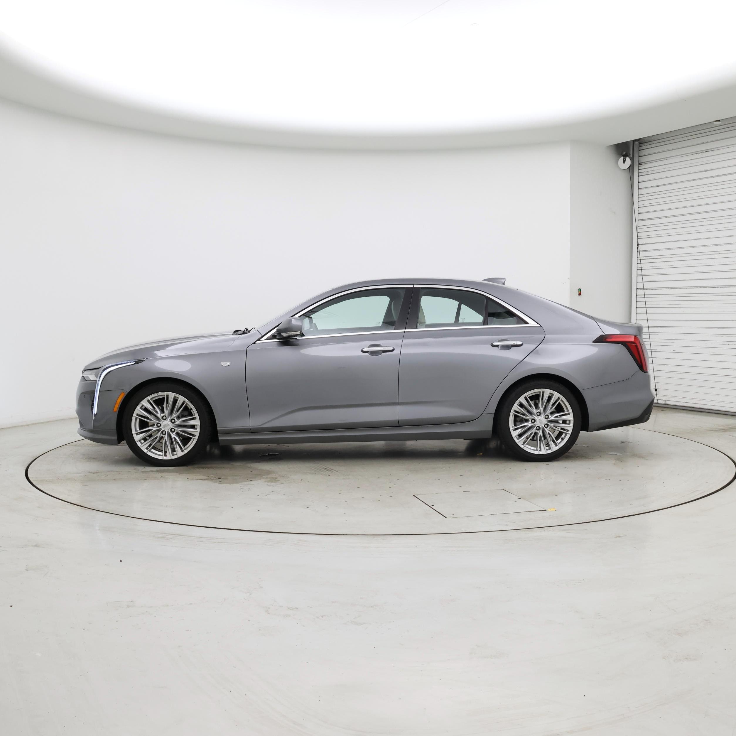 Thumbnail: 2022 Cadillac CT4 - 3