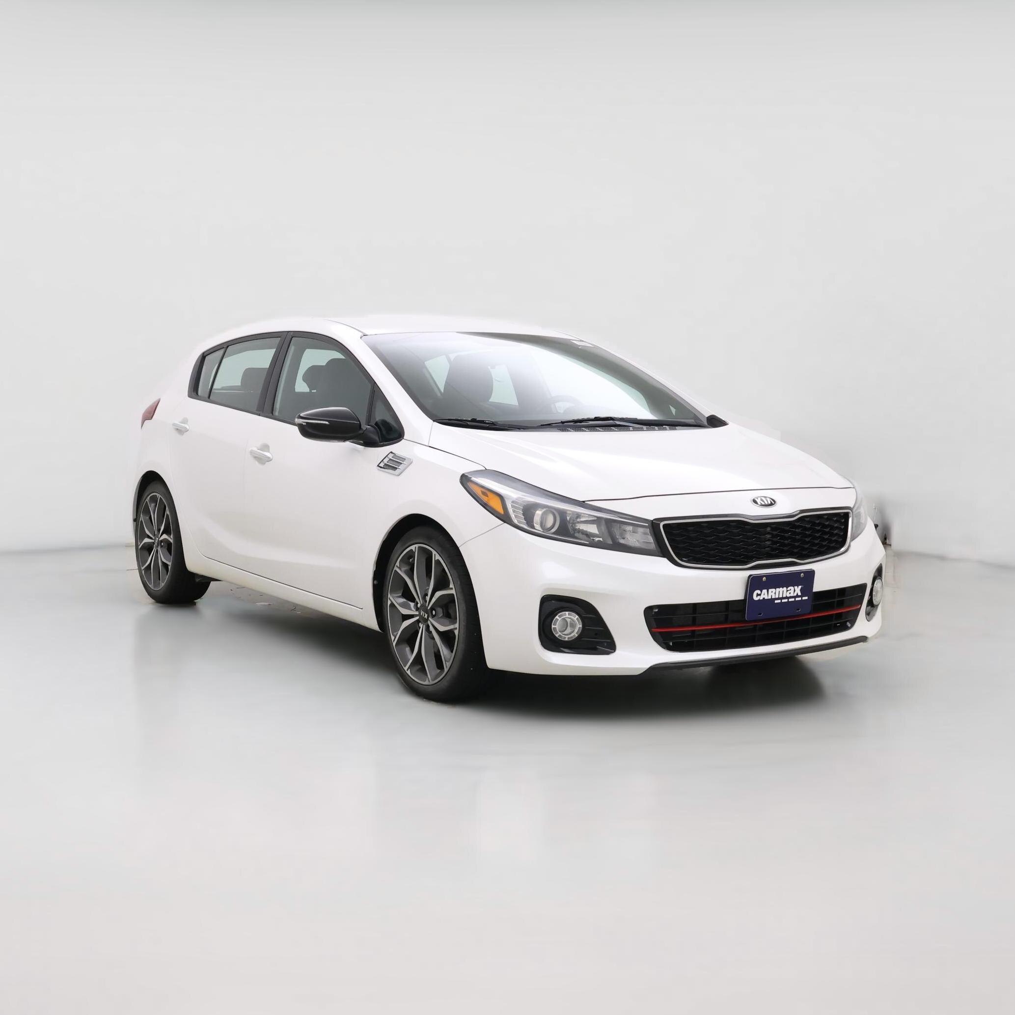 Thumbnail: 2017 Kia Forte - 1
