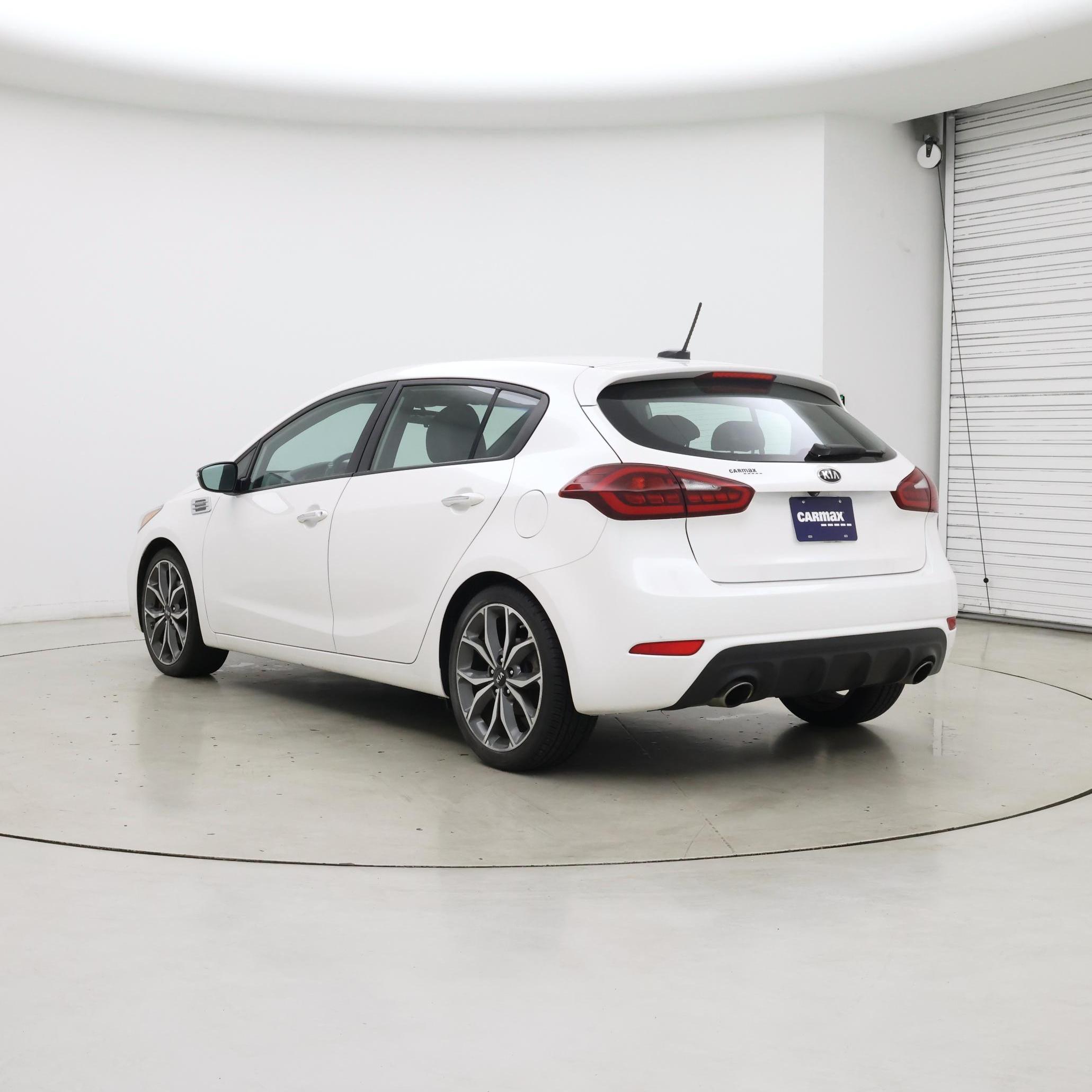 Thumbnail: 2017 Kia Forte - 2