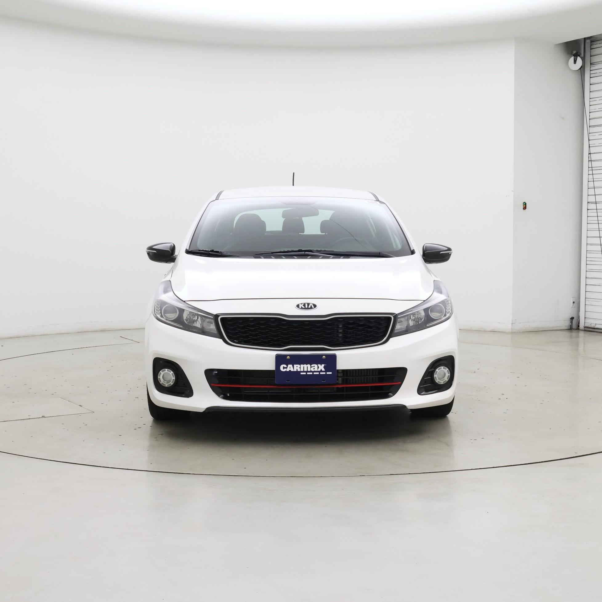 Thumbnail: 2017 Kia Forte - 5