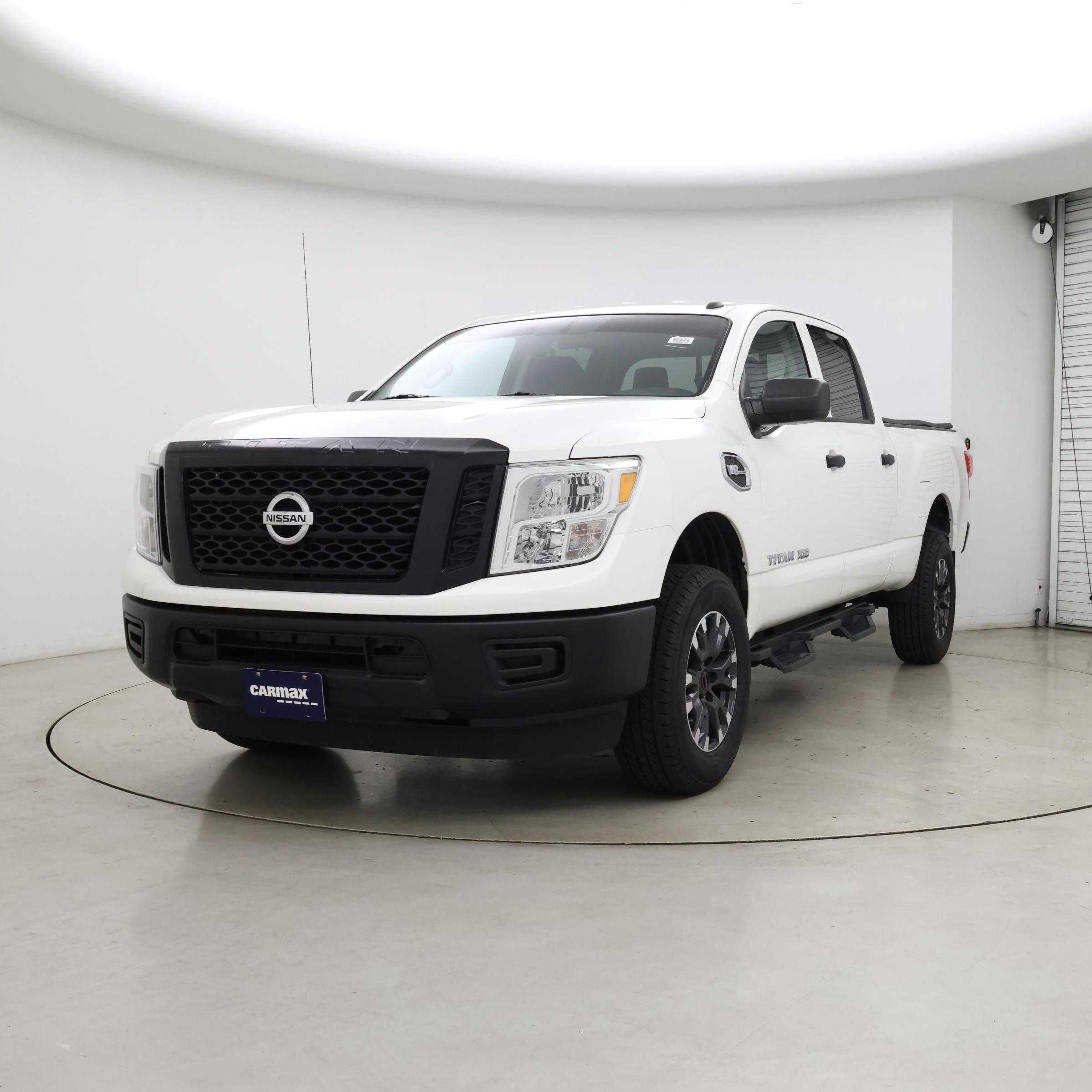 Thumbnail: 2019 Nissan Titan - 4