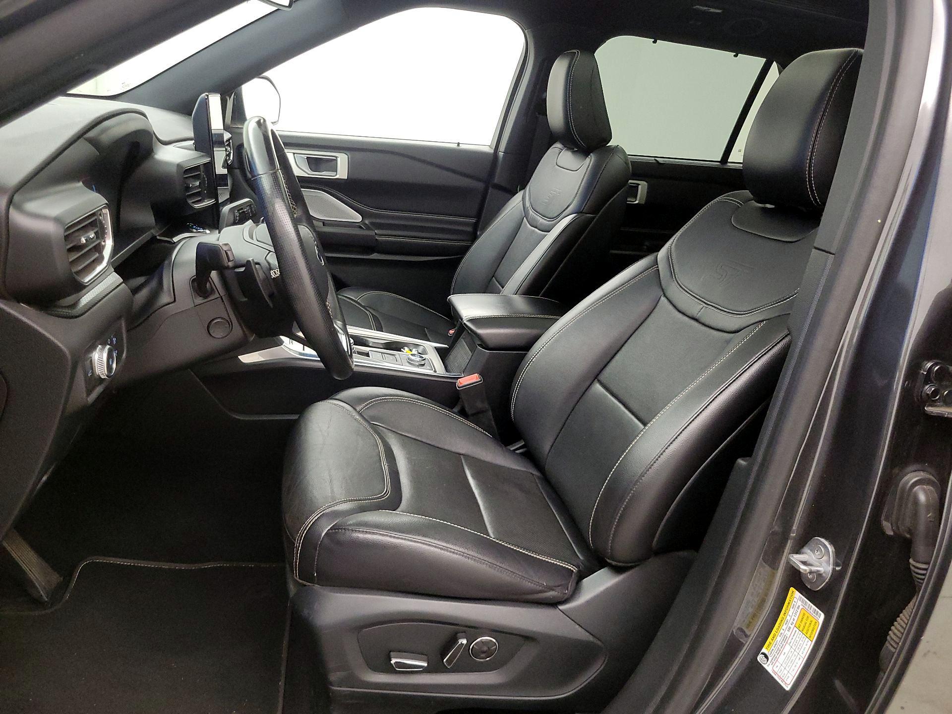 Thumbnail: 2020 Ford Explorer - 11