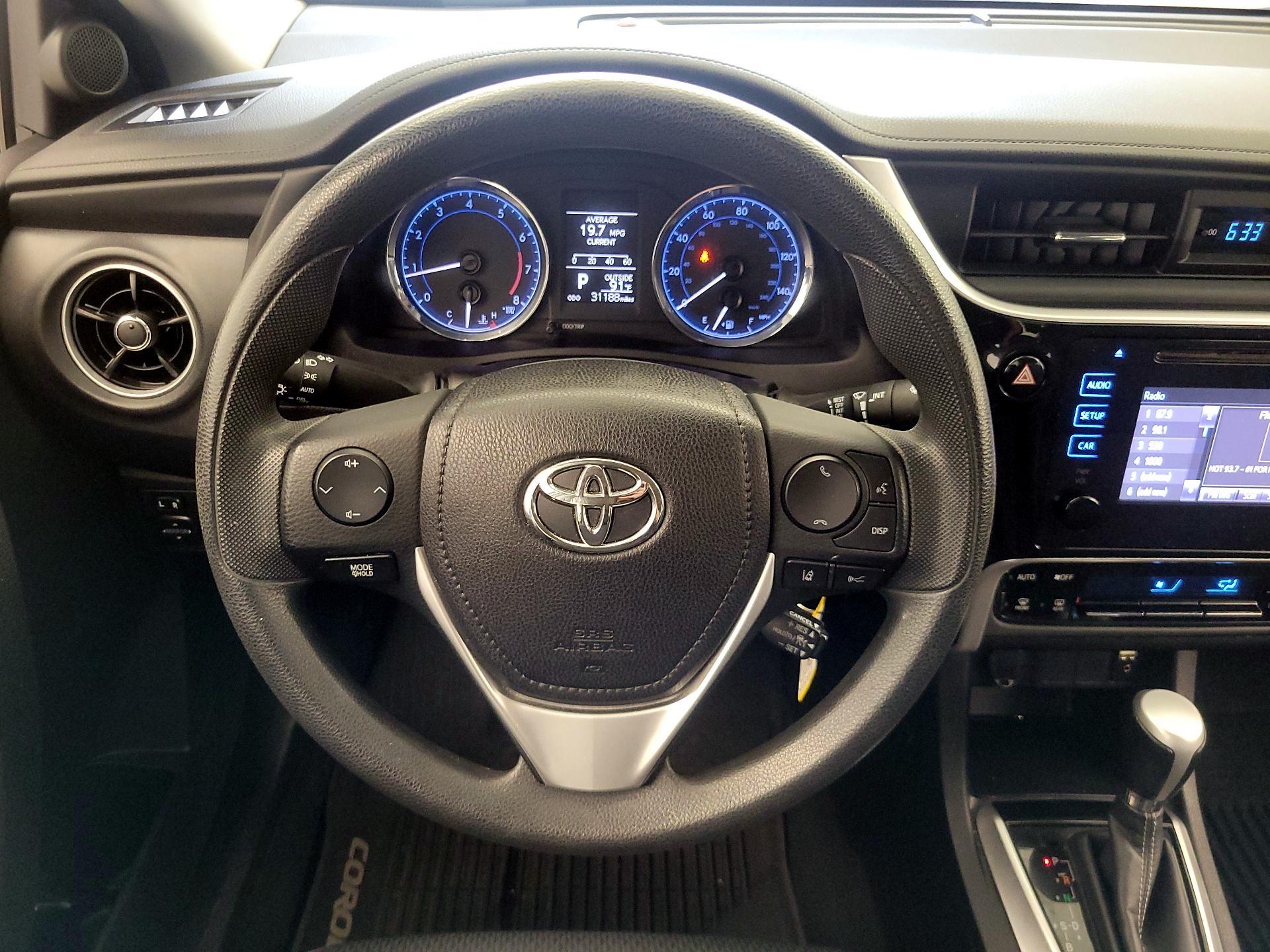 Thumbnail: 2017 Toyota Corolla - 10