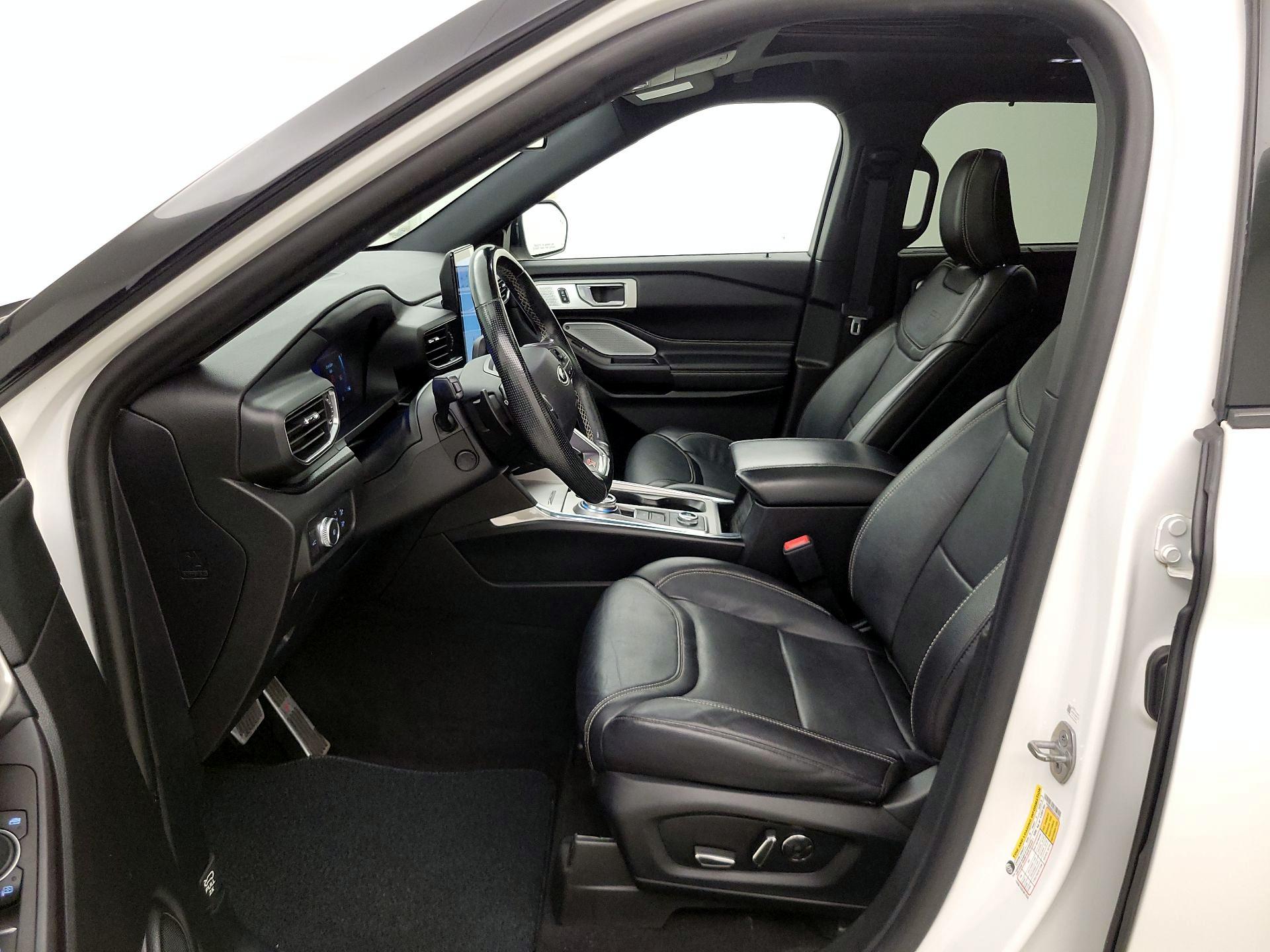 Thumbnail: 2020 Ford Explorer - 11