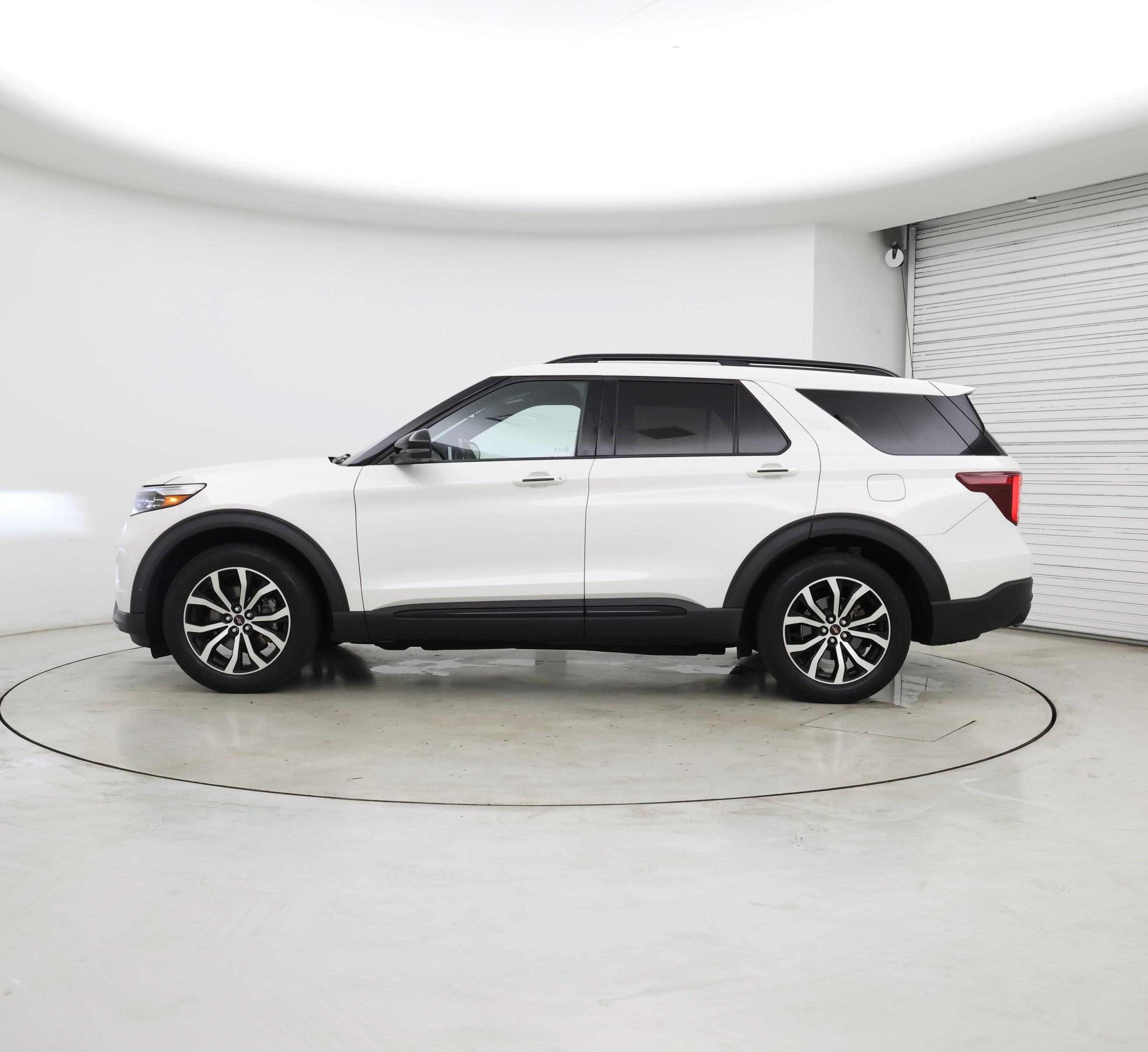 Thumbnail: 2020 Ford Explorer - 3