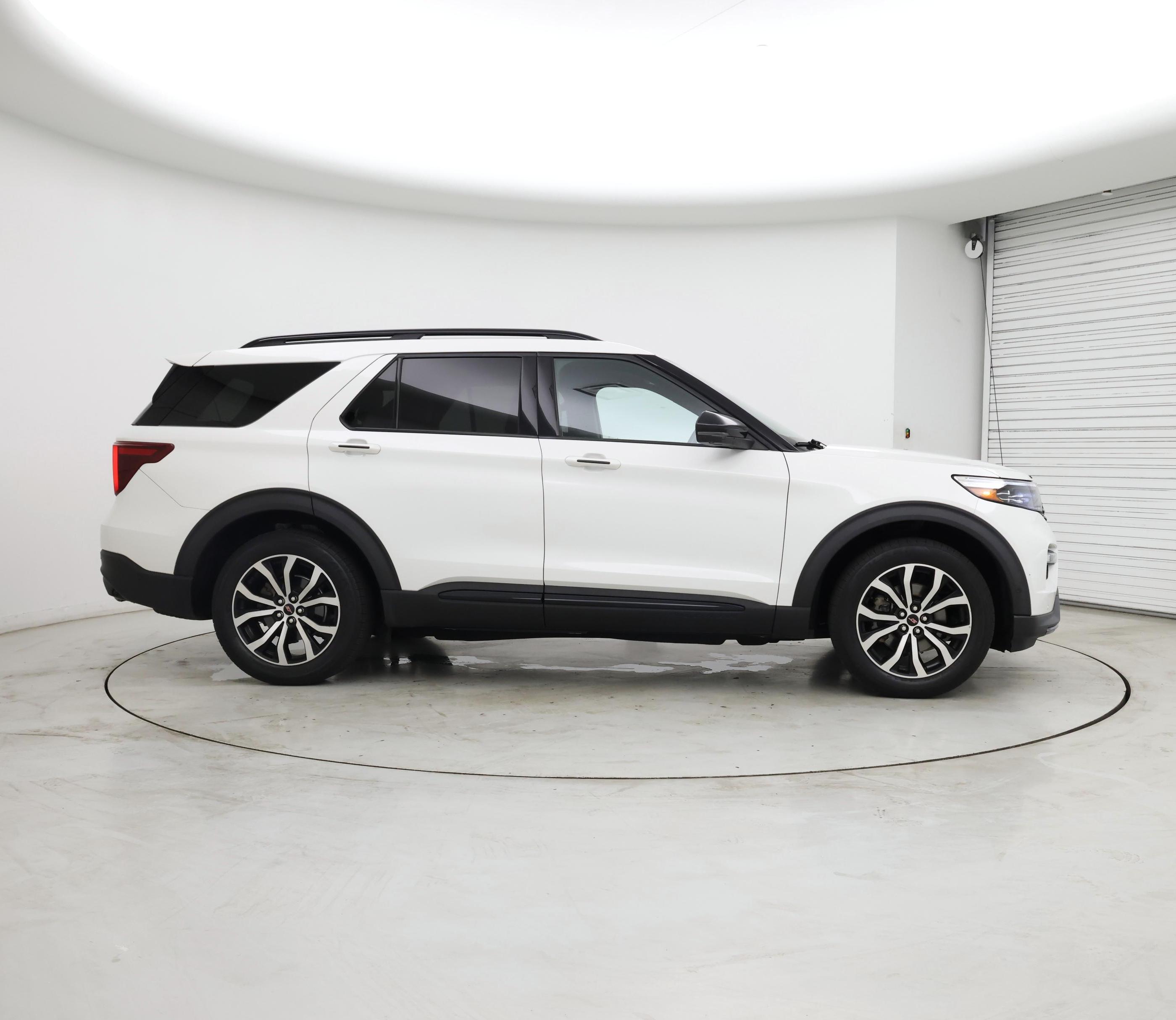 Thumbnail: 2020 Ford Explorer - 7