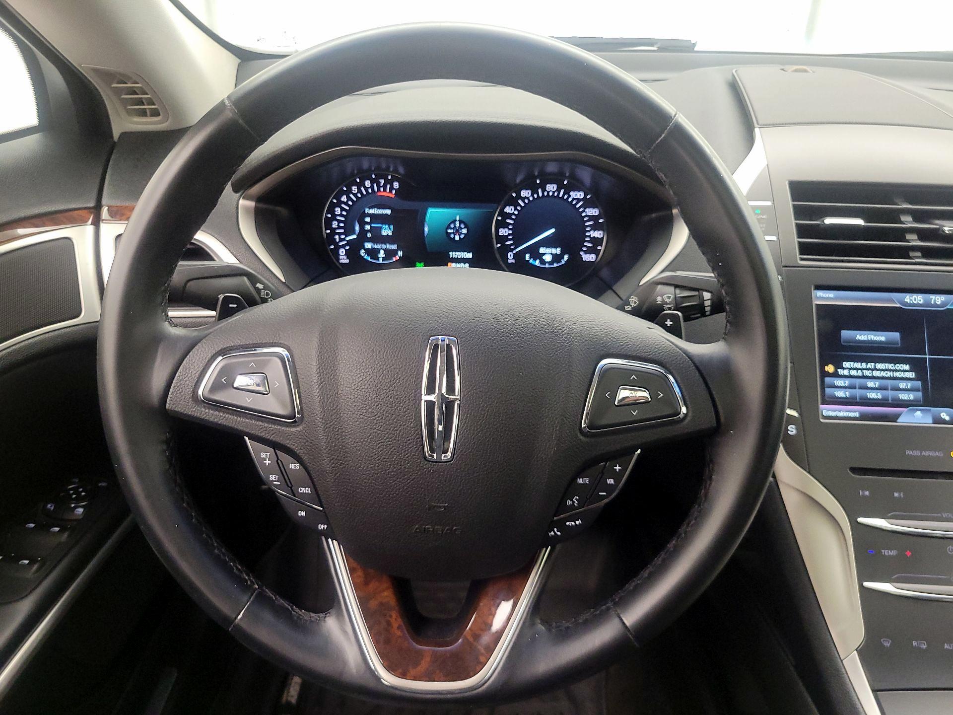 Thumbnail: 2016 Lincoln MKZ - 10