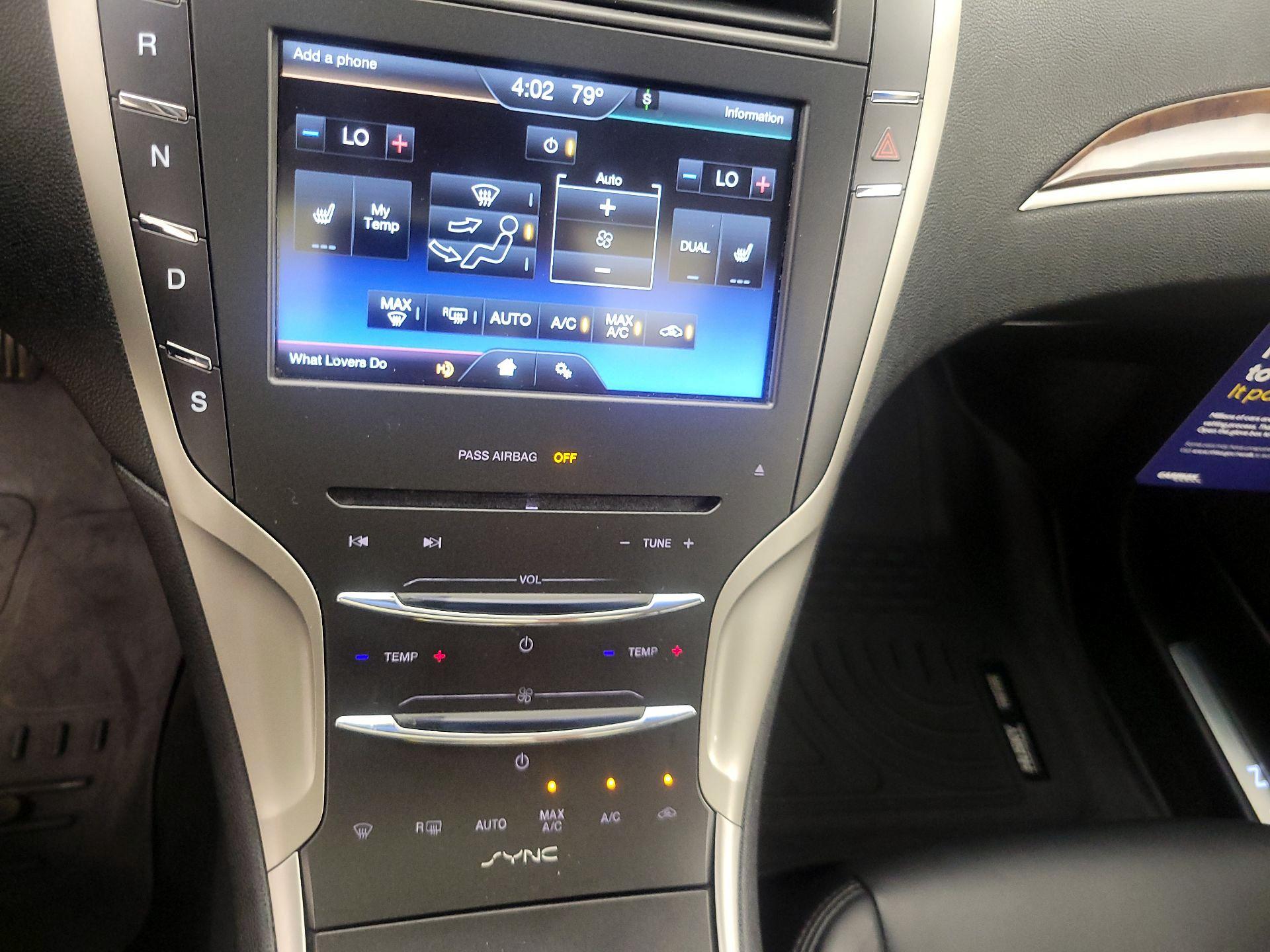 Thumbnail: 2016 Lincoln MKZ - 16
