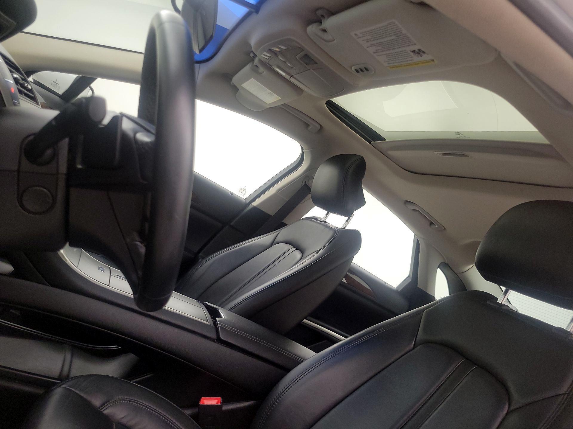 Thumbnail: 2016 Lincoln MKZ - 19