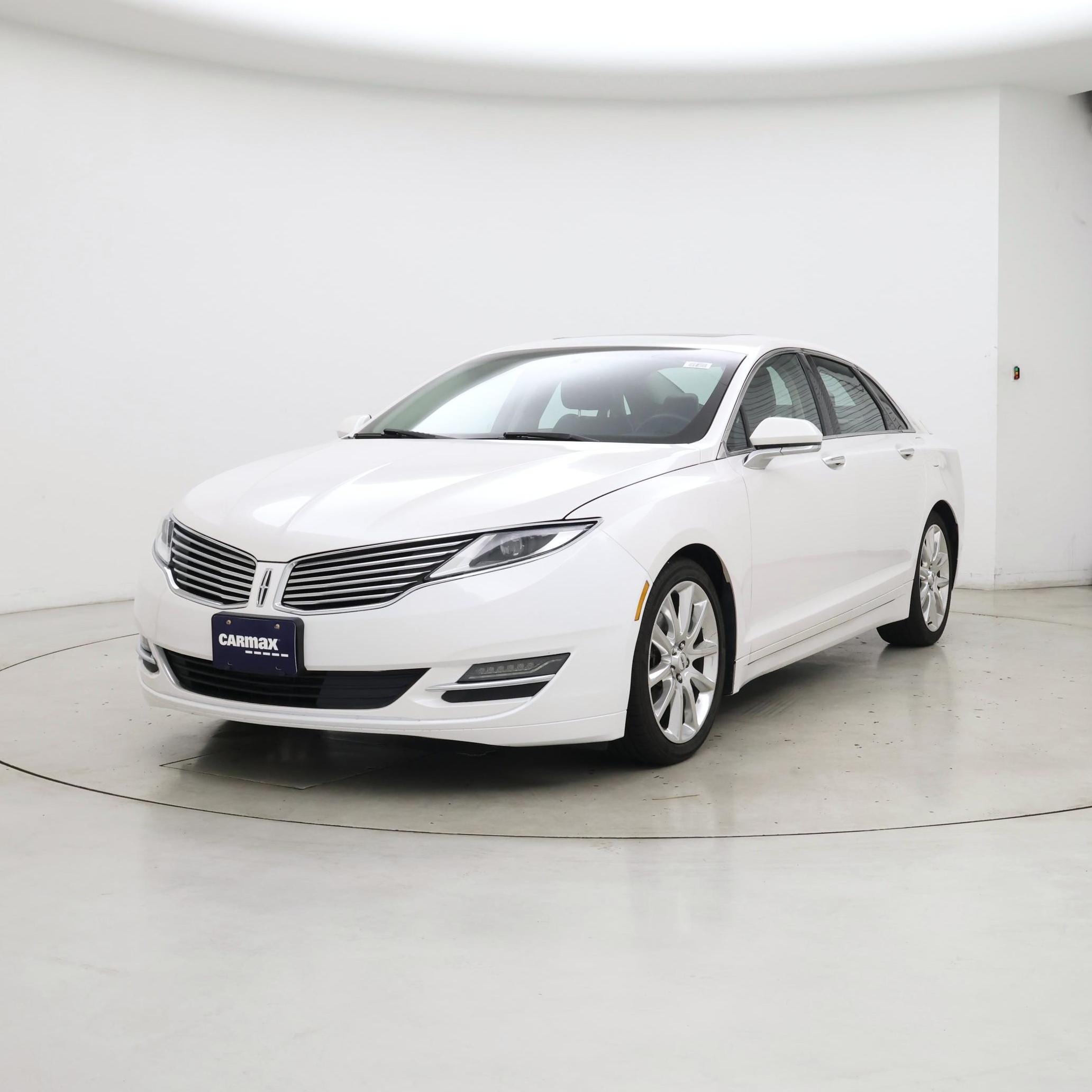Thumbnail: 2016 Lincoln MKZ - 4