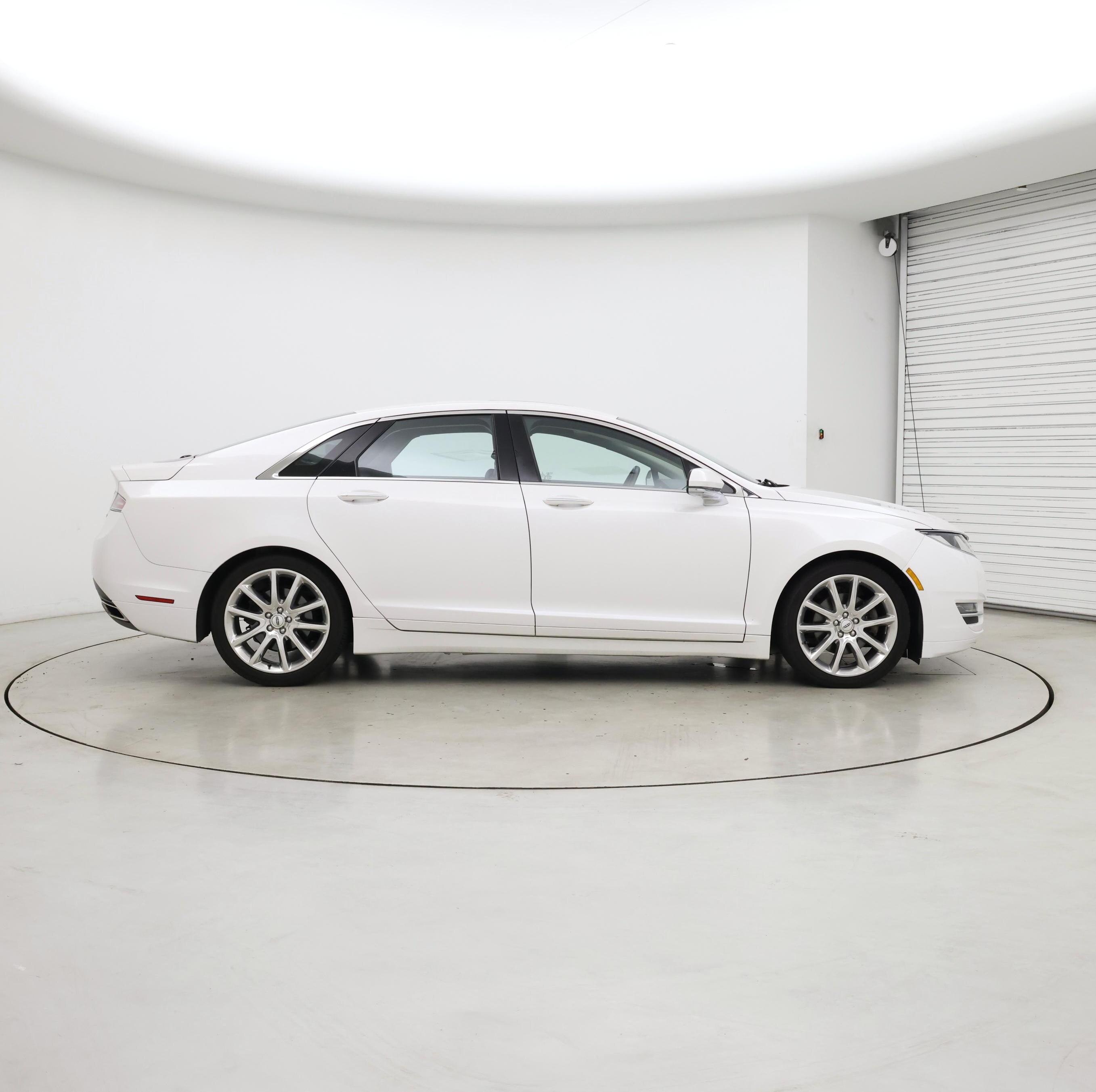 Thumbnail: 2016 Lincoln MKZ - 7