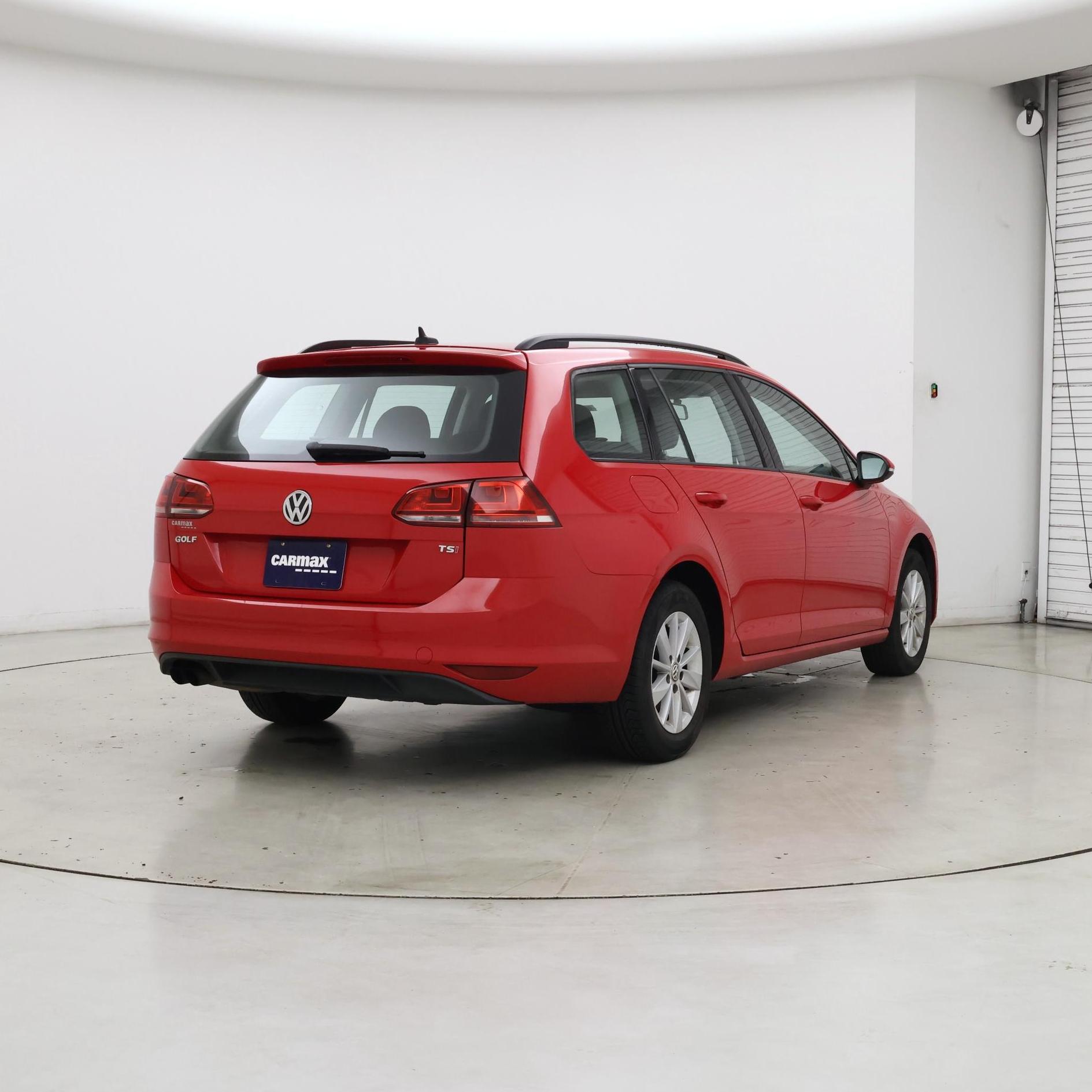 Thumbnail: 2016 Volkswagen Golf - 8
