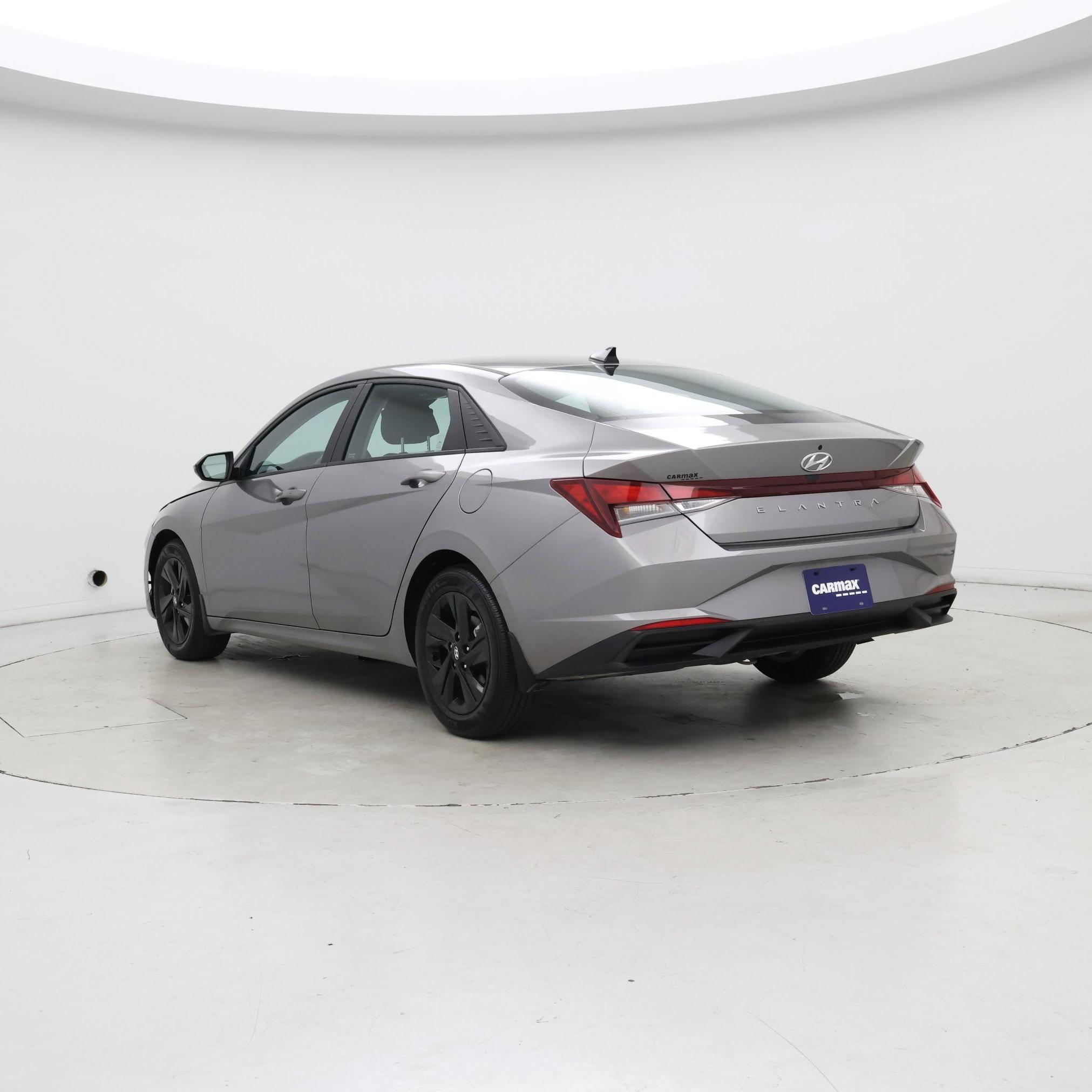 Thumbnail: 2023 Hyundai Elantra - 2