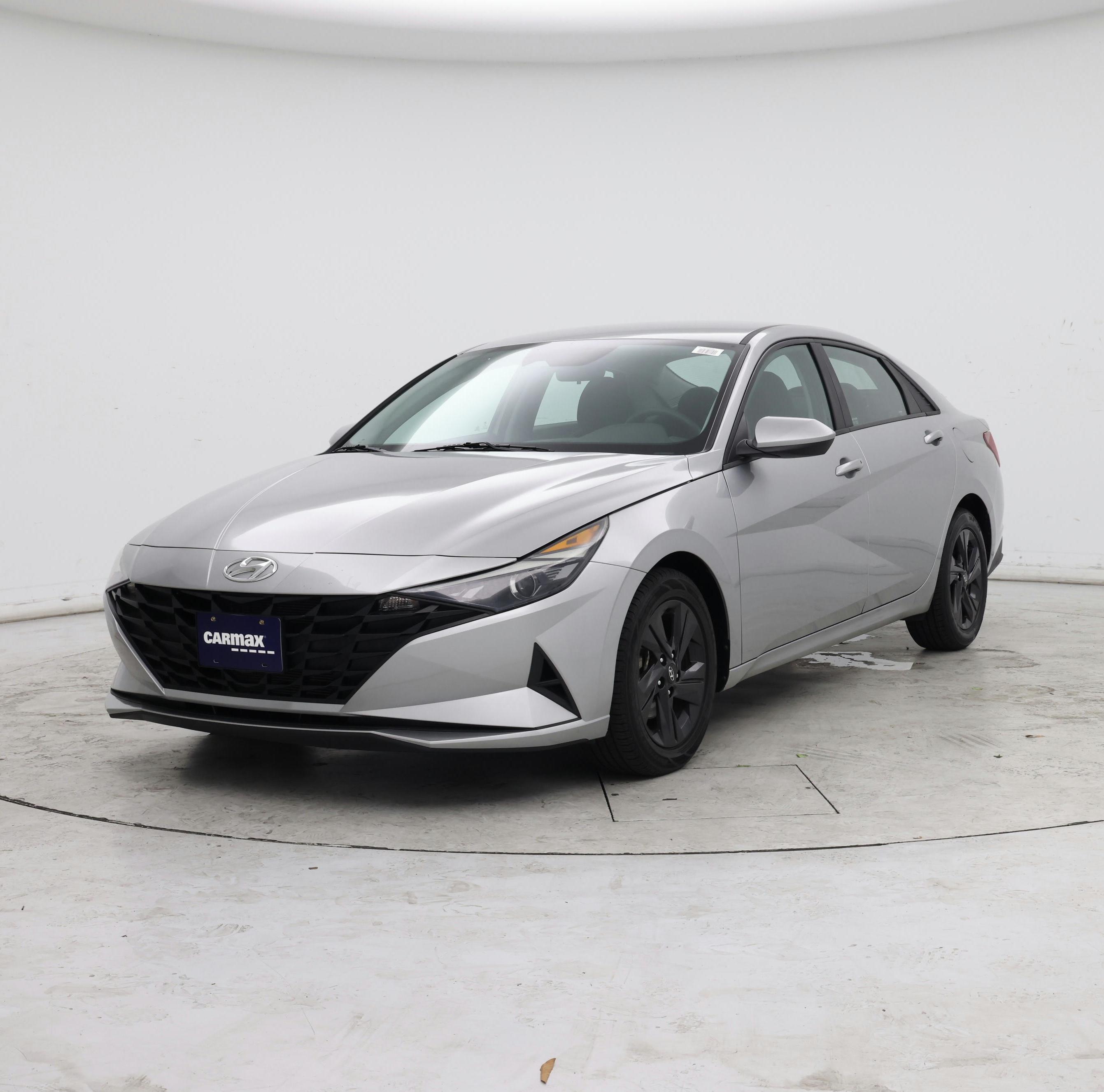 Thumbnail: 2022 Hyundai Elantra - 4