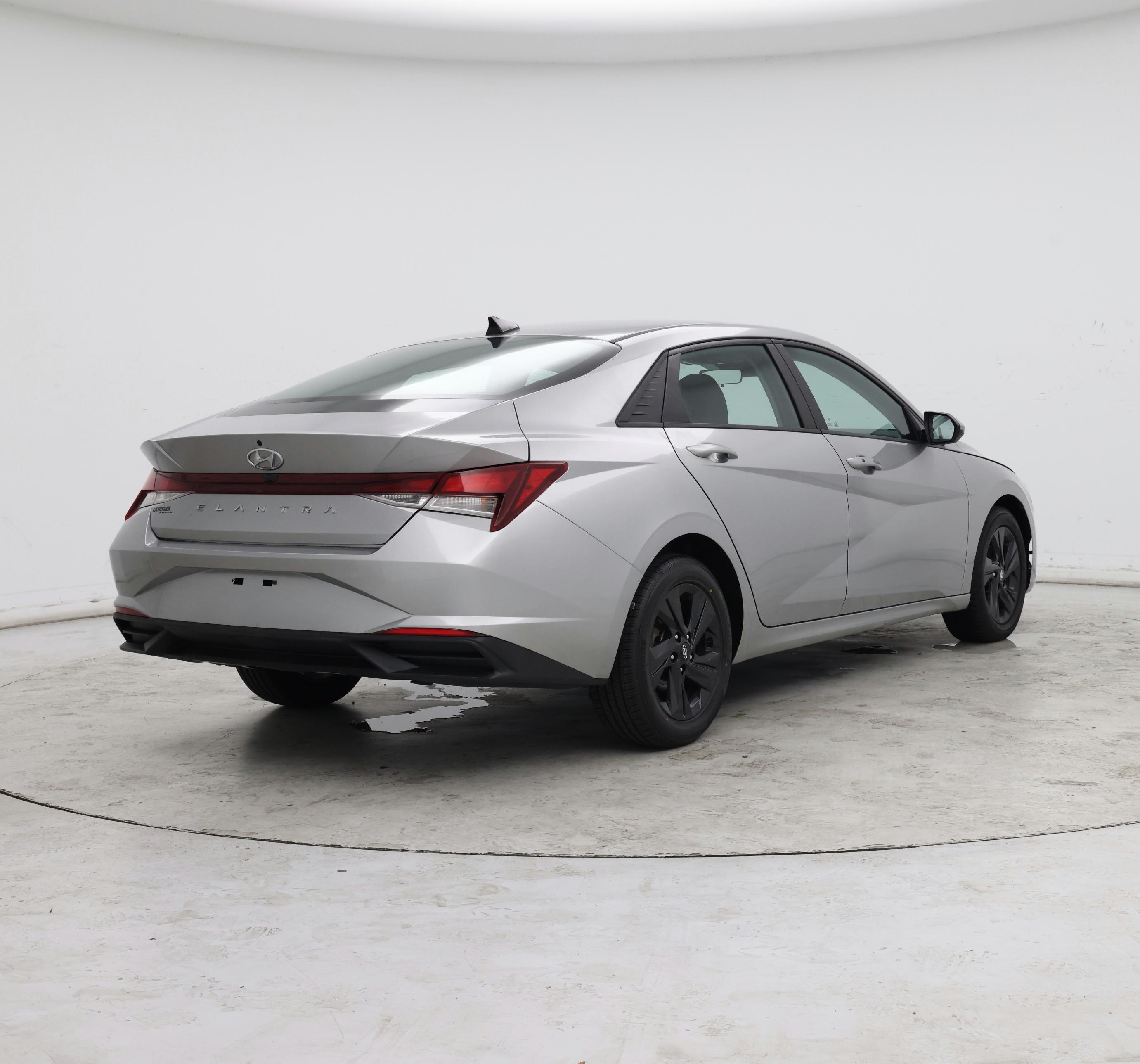 Thumbnail: 2022 Hyundai Elantra - 8