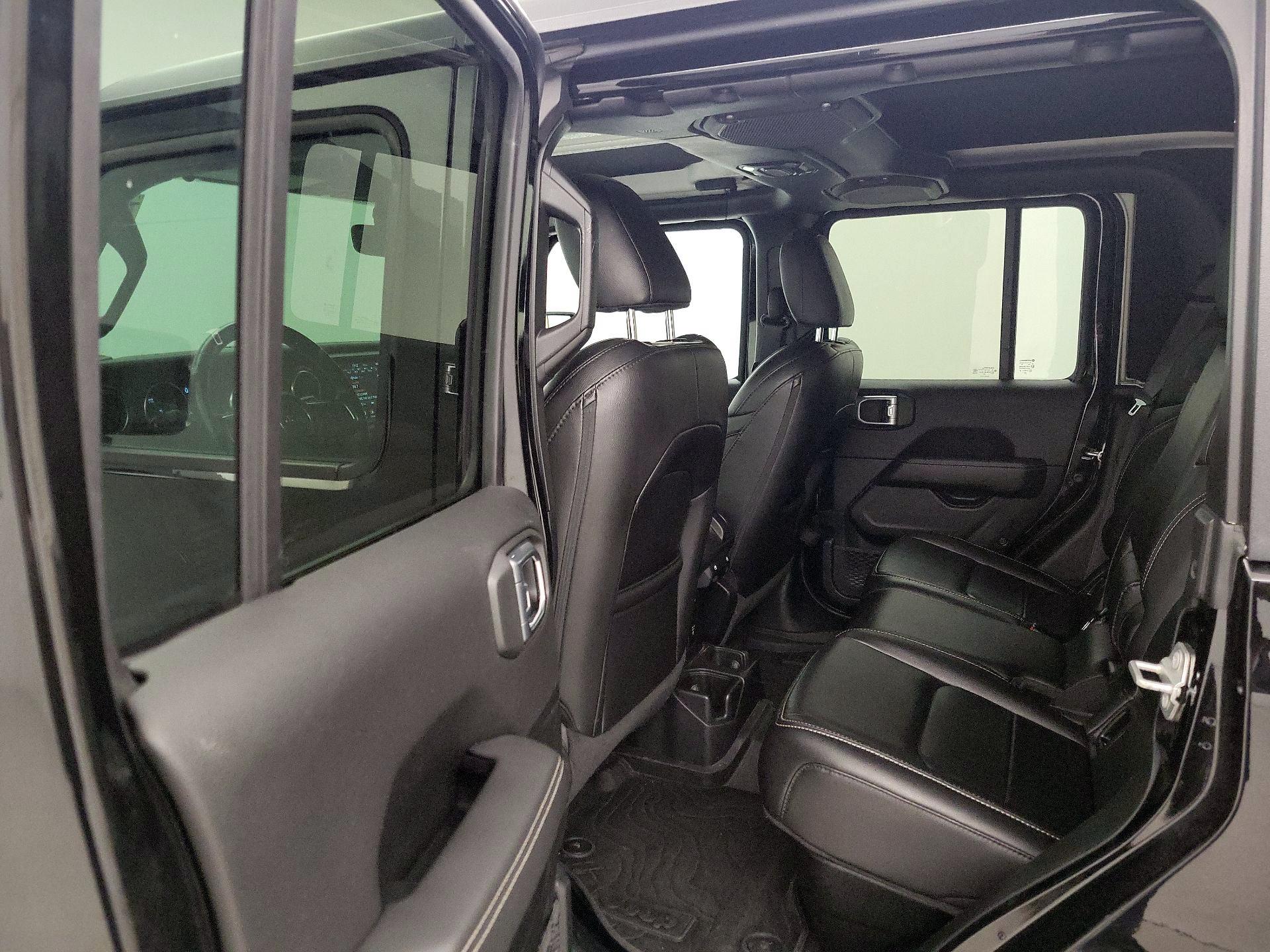 Thumbnail: 2021 Jeep Gladiator - 19