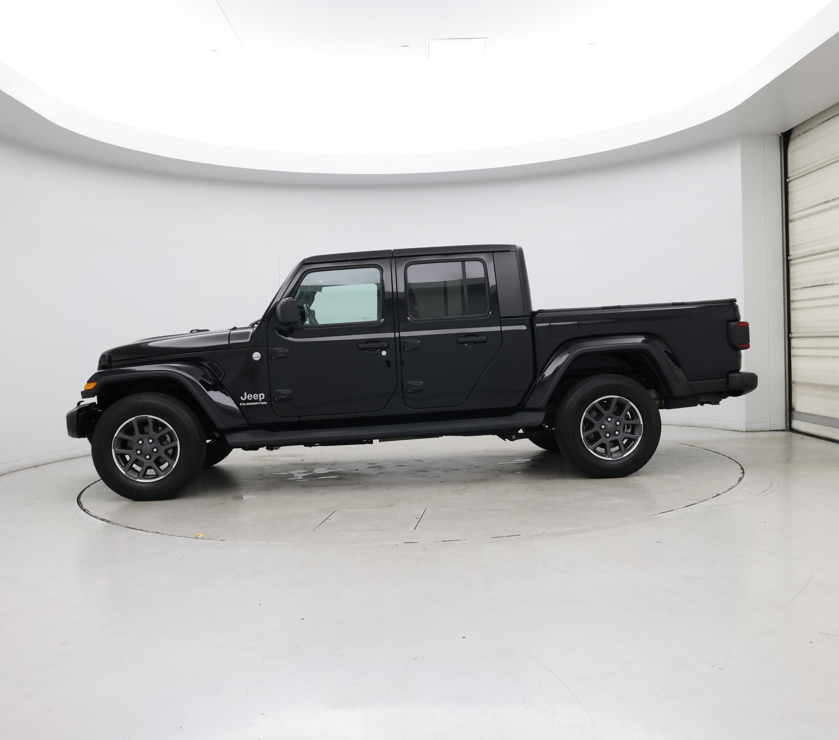 Thumbnail: 2021 Jeep Gladiator - 3