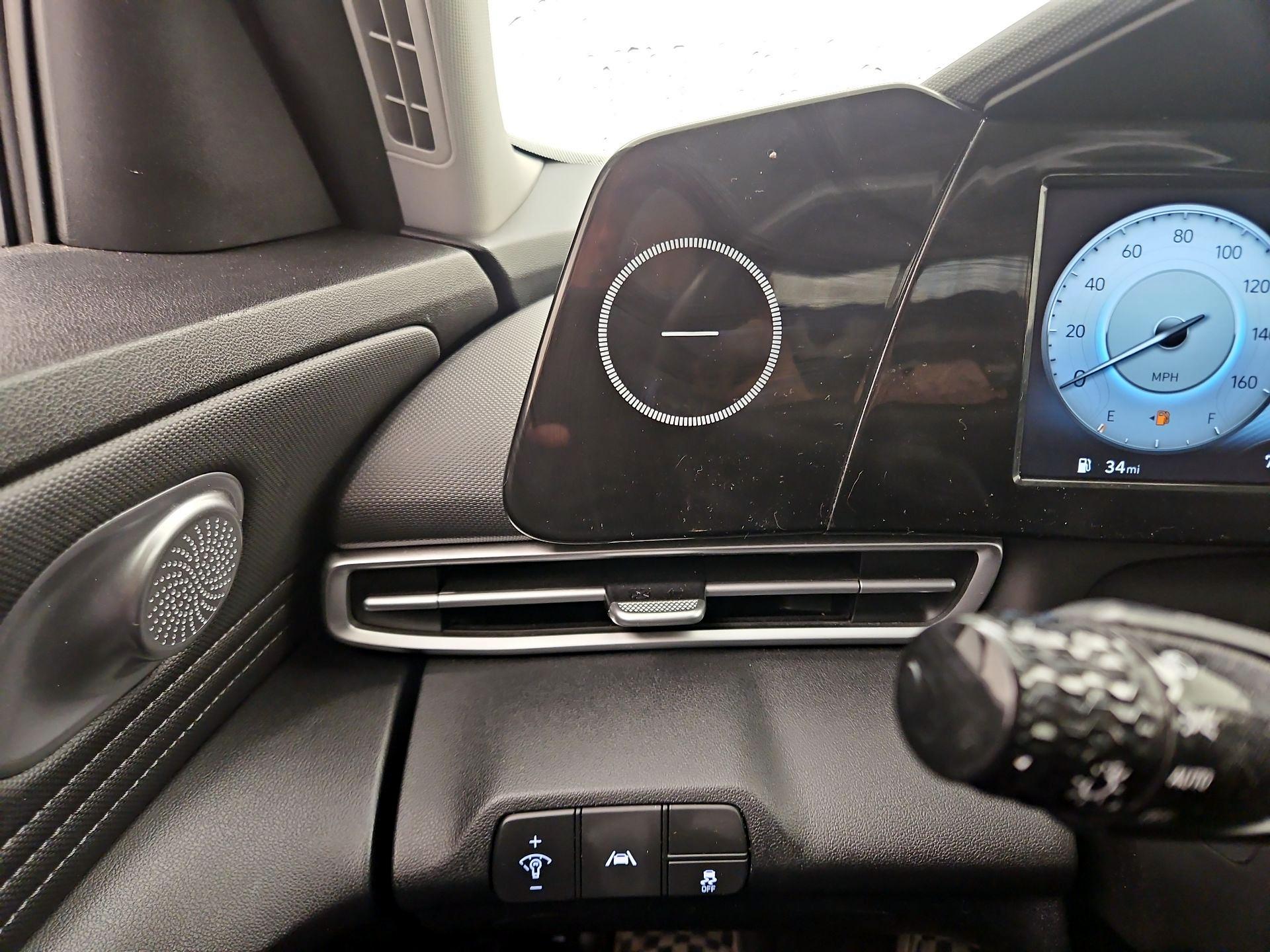 Thumbnail: 2022 Hyundai Elantra - 13