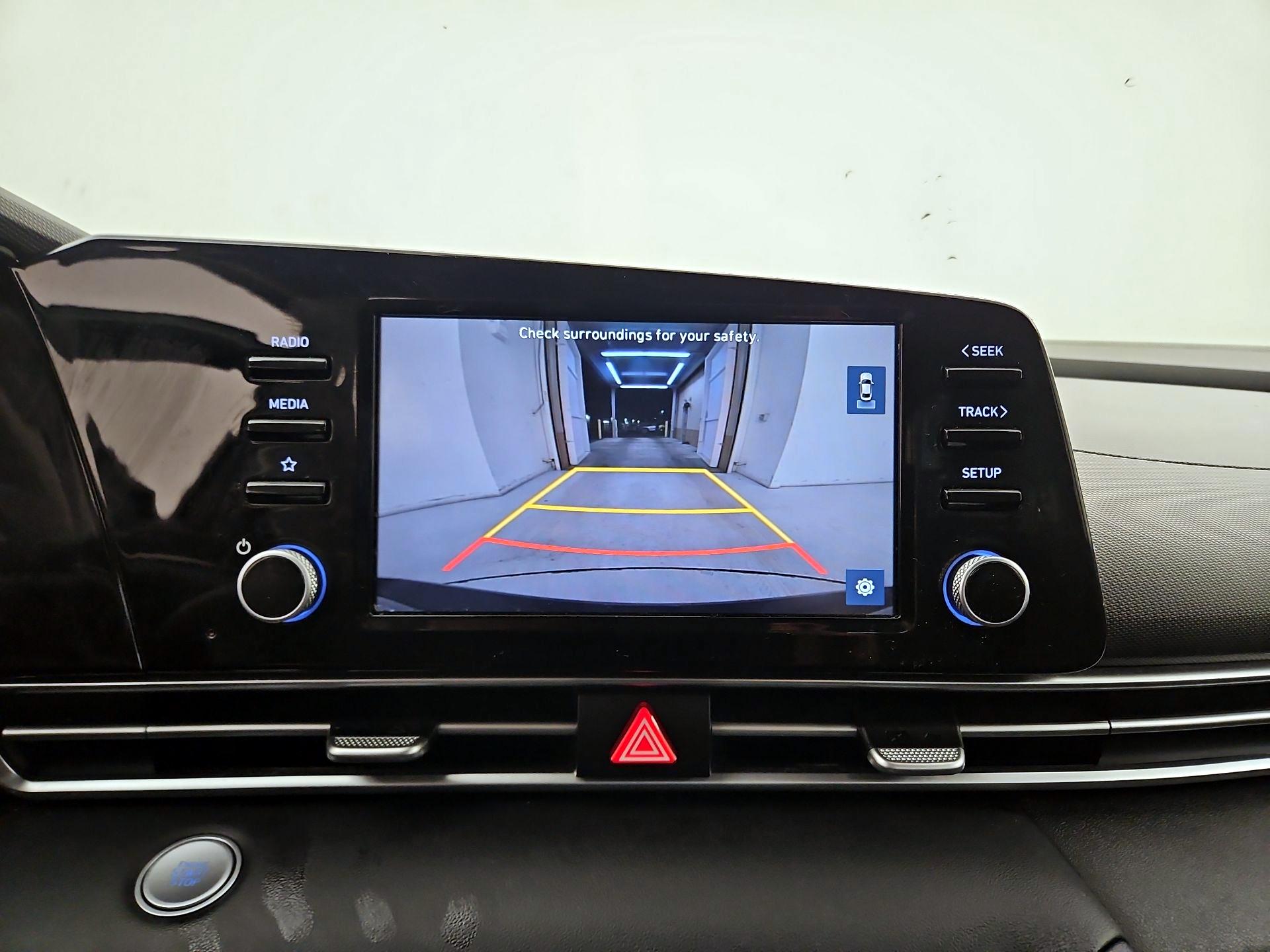 Thumbnail: 2022 Hyundai Elantra - 15