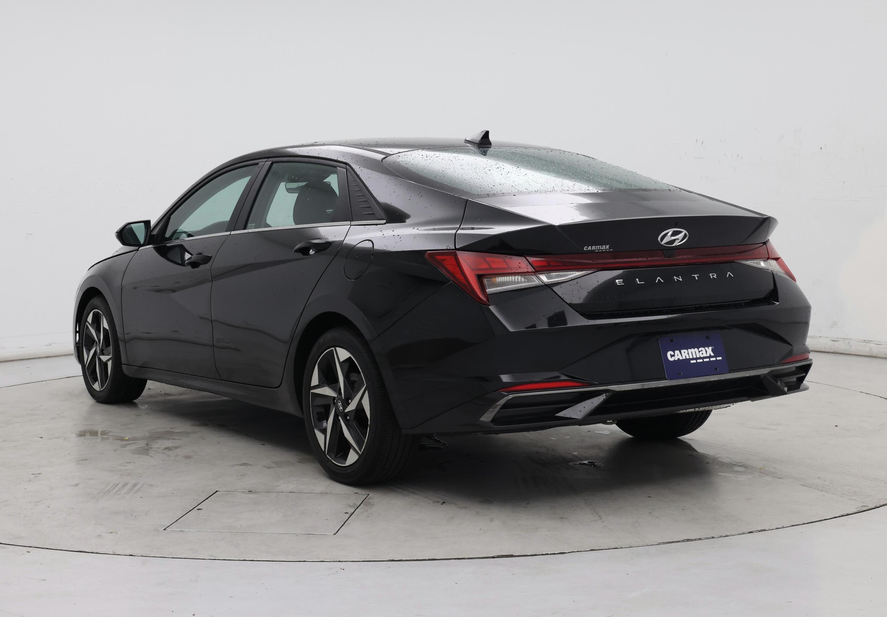 Thumbnail: 2022 Hyundai Elantra - 2