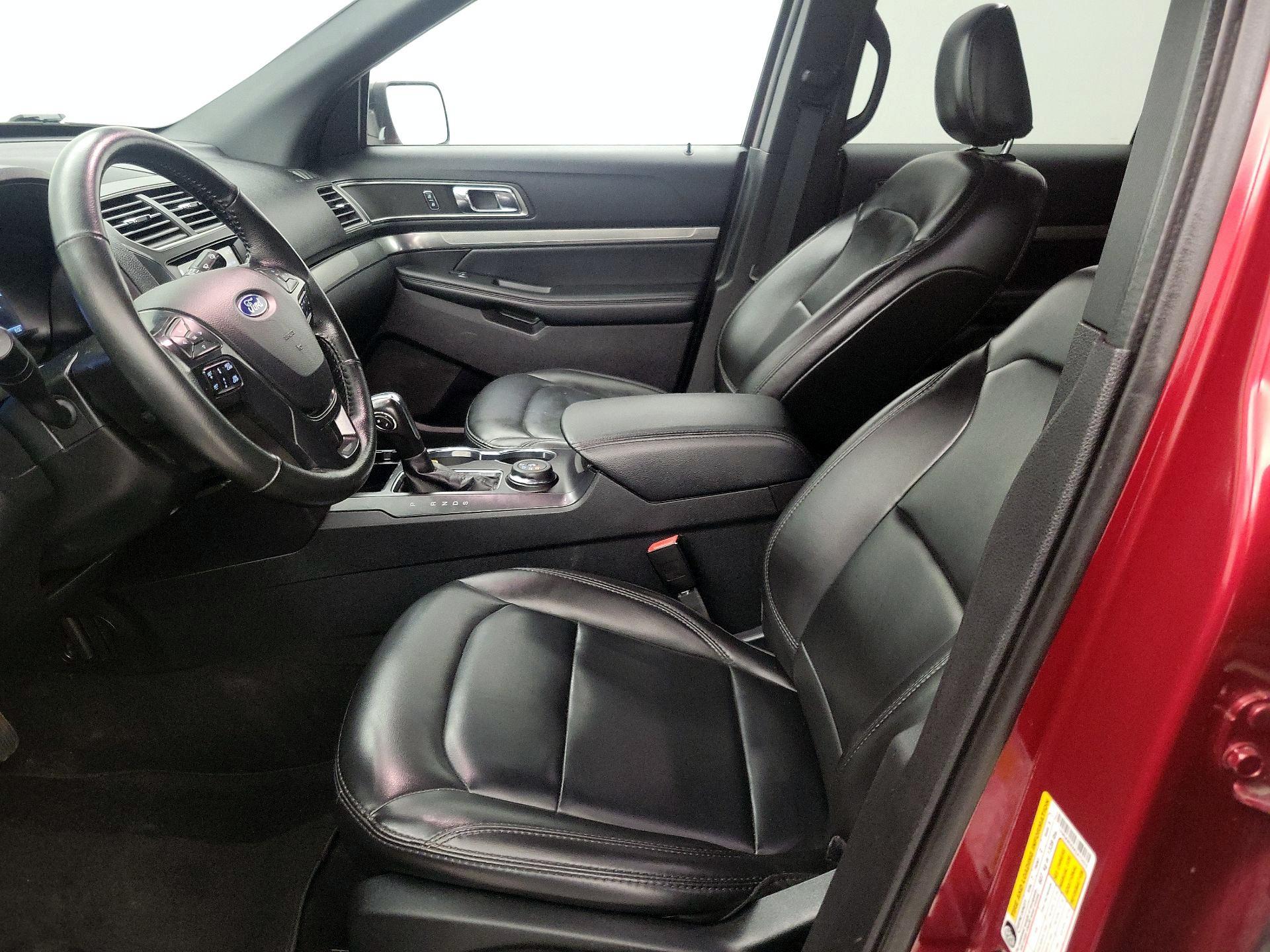 Thumbnail: 2019 Ford Explorer - 11