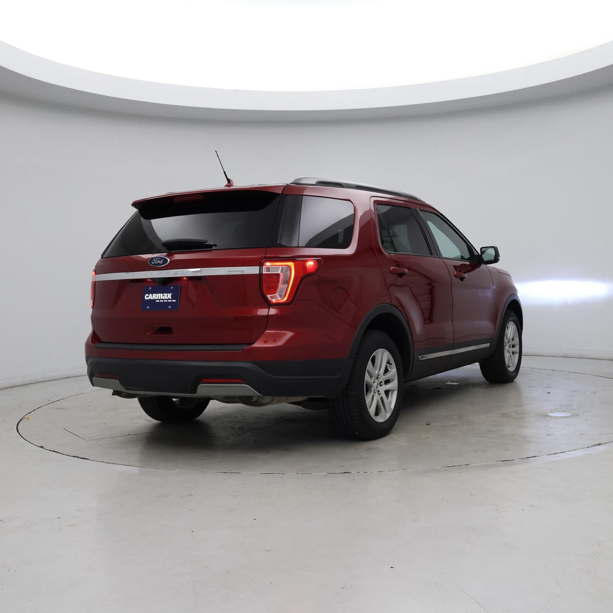 Thumbnail: 2019 Ford Explorer - 8
